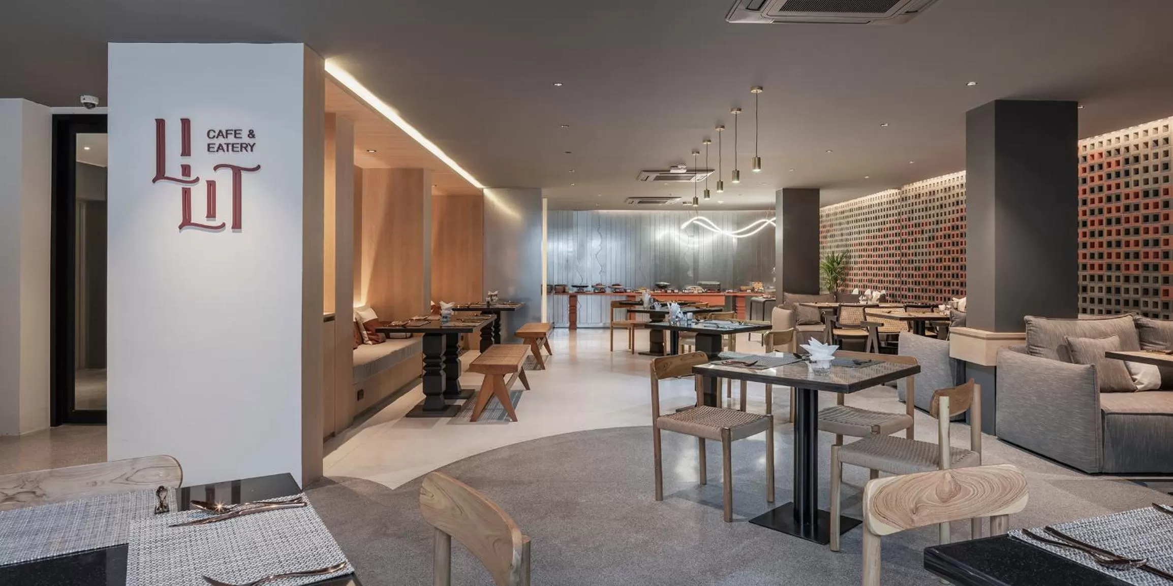 Breakfast in Lilit Bang Lumphu Hotel