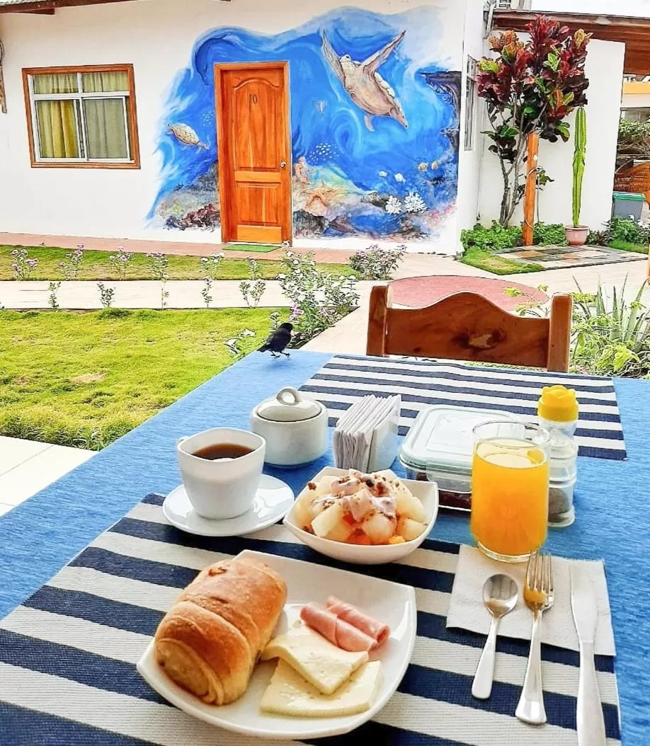 Breakfast in Hotel Coral Blanco with high speed internet Starlink