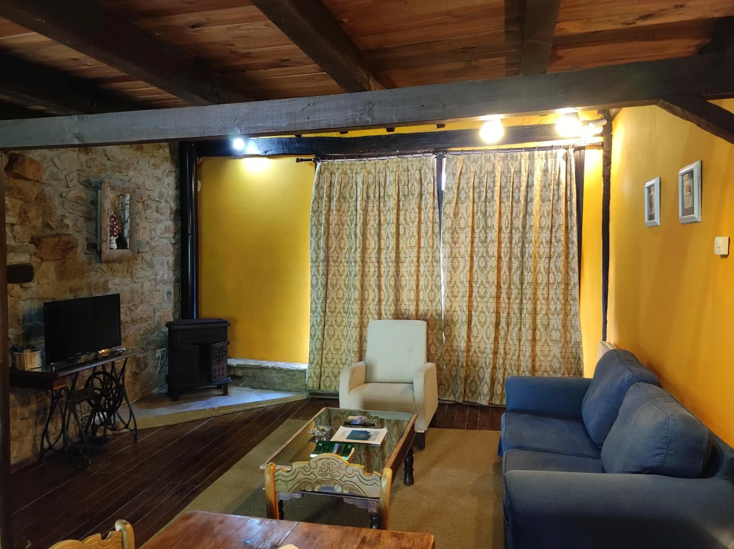 Living room in Viviendas Rurales El Covaju