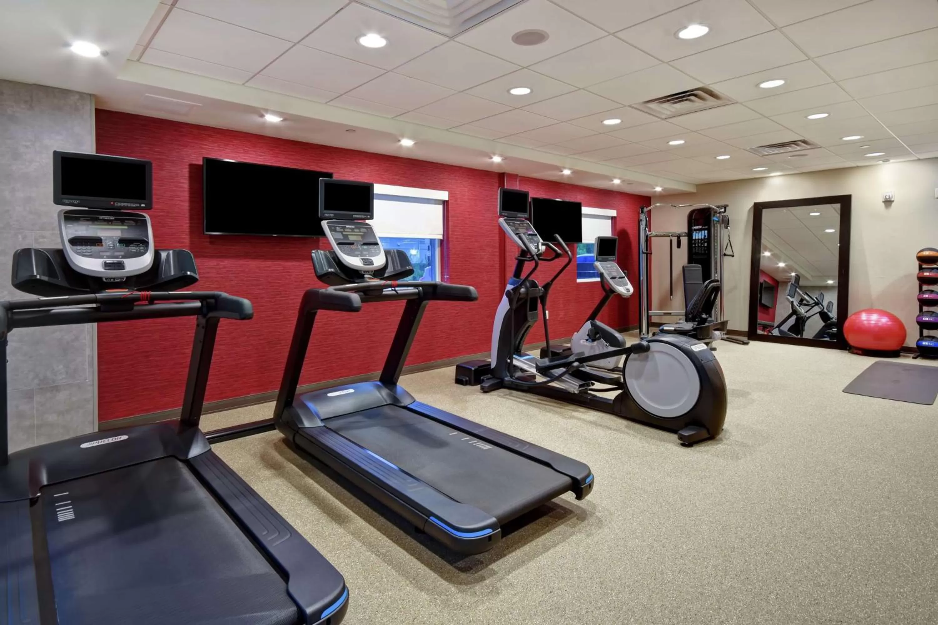 Fitness centre/facilities in Home2 Suites by Hilton Harvey New Orleans Westbank
