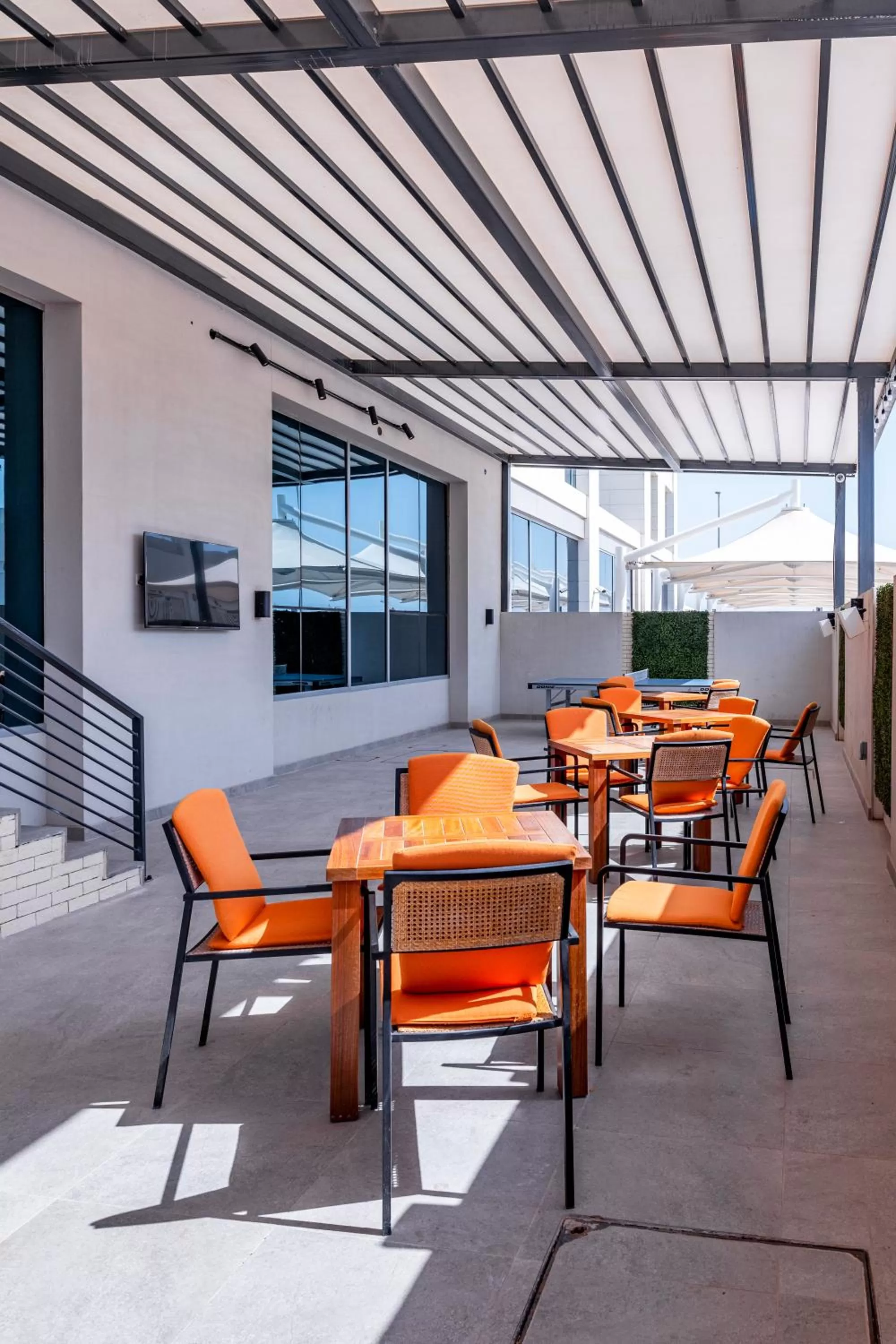 Lounge or bar in Remal Hotel & Villas Al Dhannah City