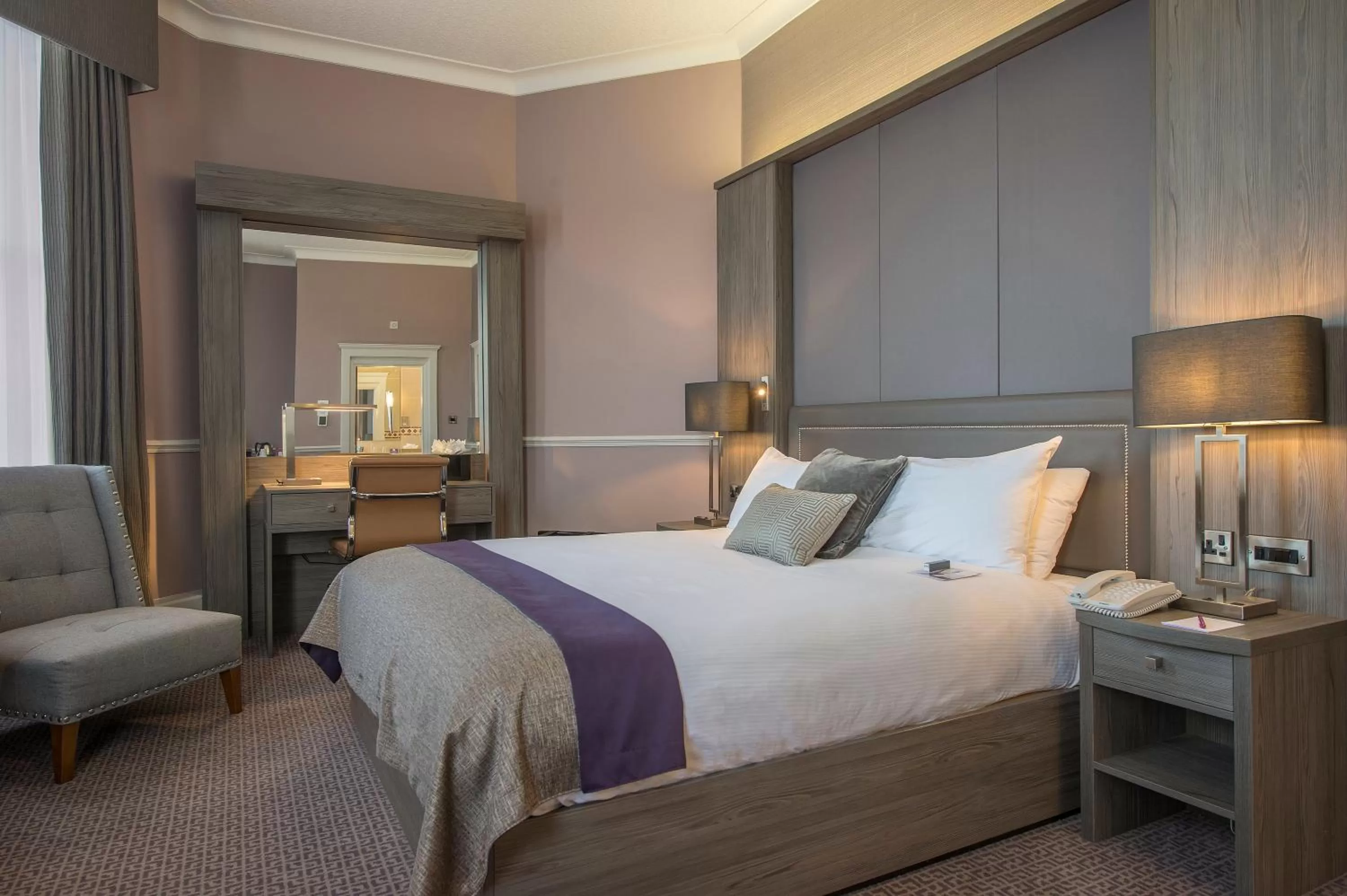 Photo of the whole room, Bed in Crowne Plaza - Sheffield by IHG