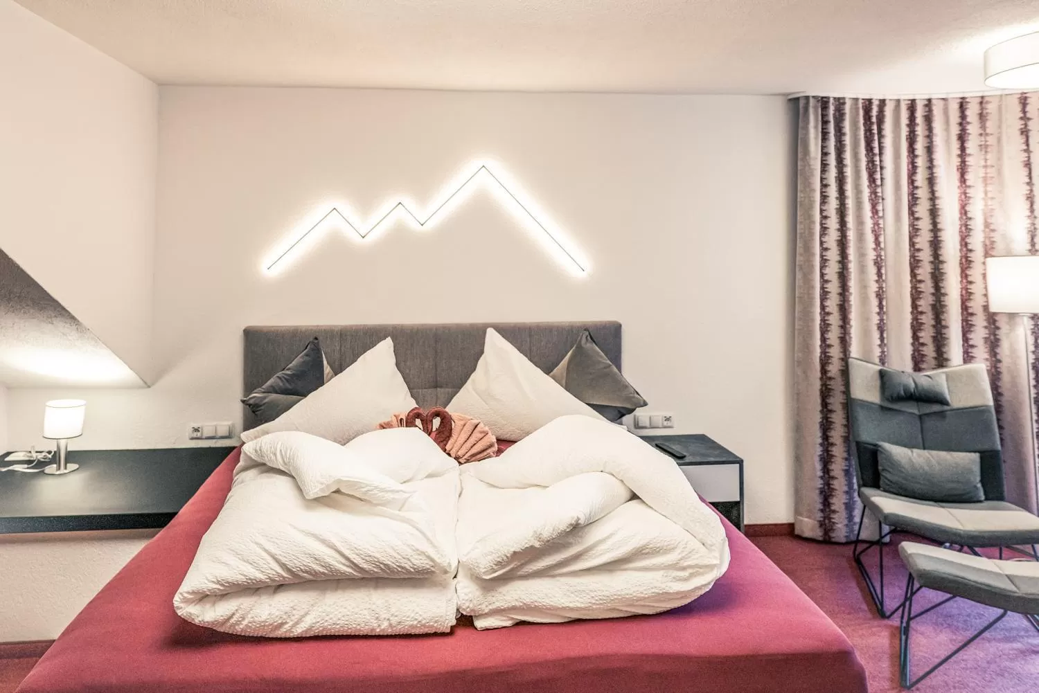 Bedroom, Bed in Apart Relax