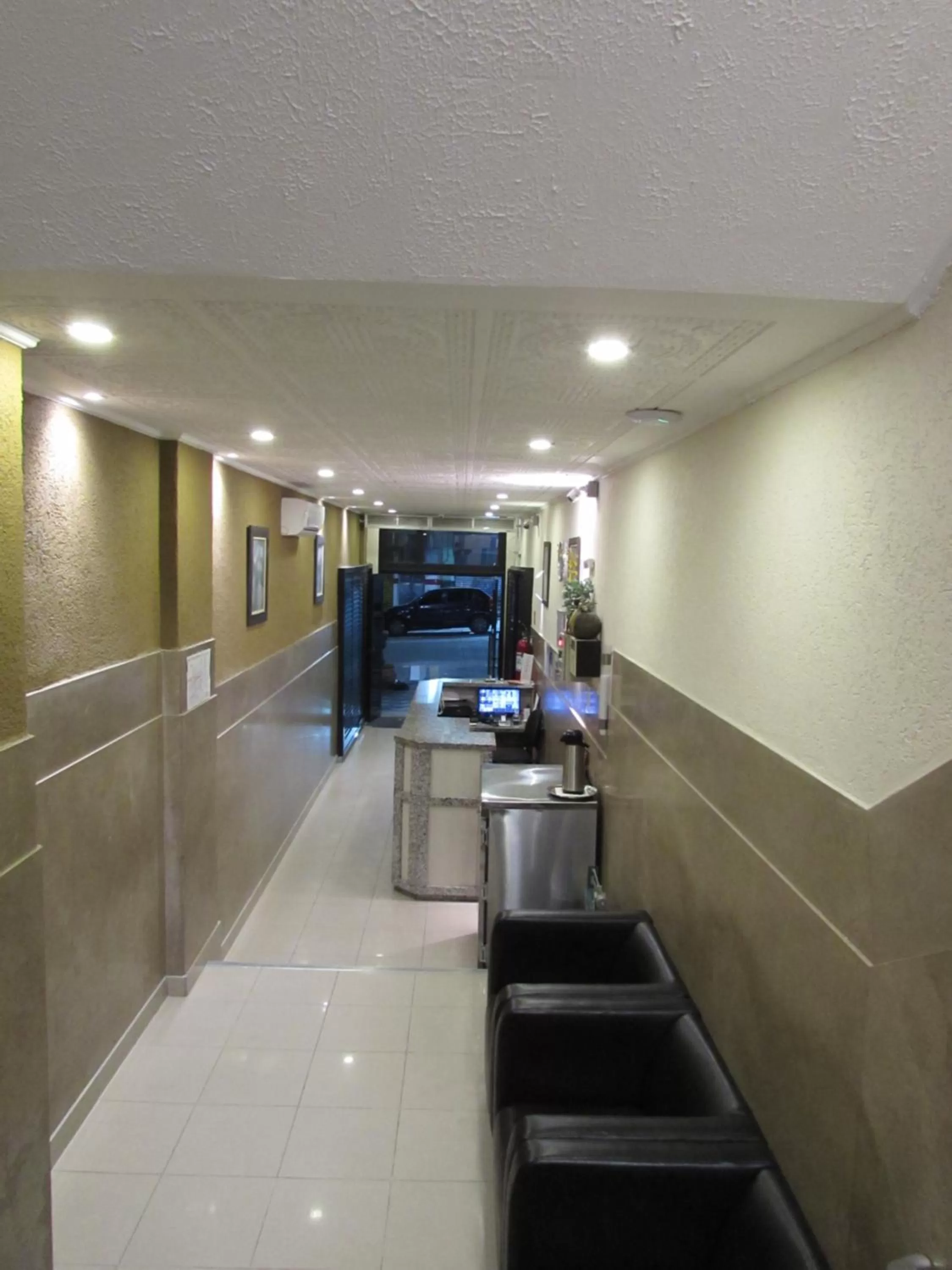 Property building in Hotel Salomão - Próximo a 25 de Março, Bom Retiro, Brás e Rua Santa Efigênia, a 2 minutos do Mirante Sampa Sky e pista de Skate Anhangabaú