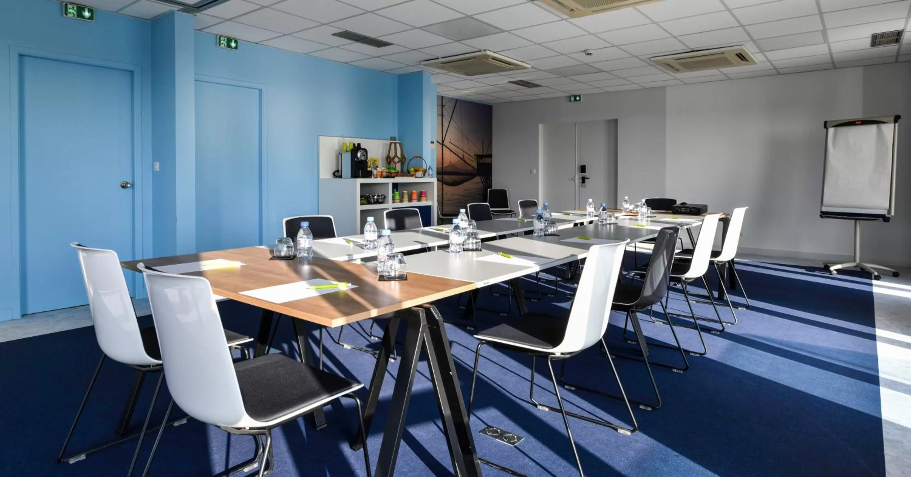 Meeting/conference room in ibis styles La Rochelle Thalasso Chatelaillon