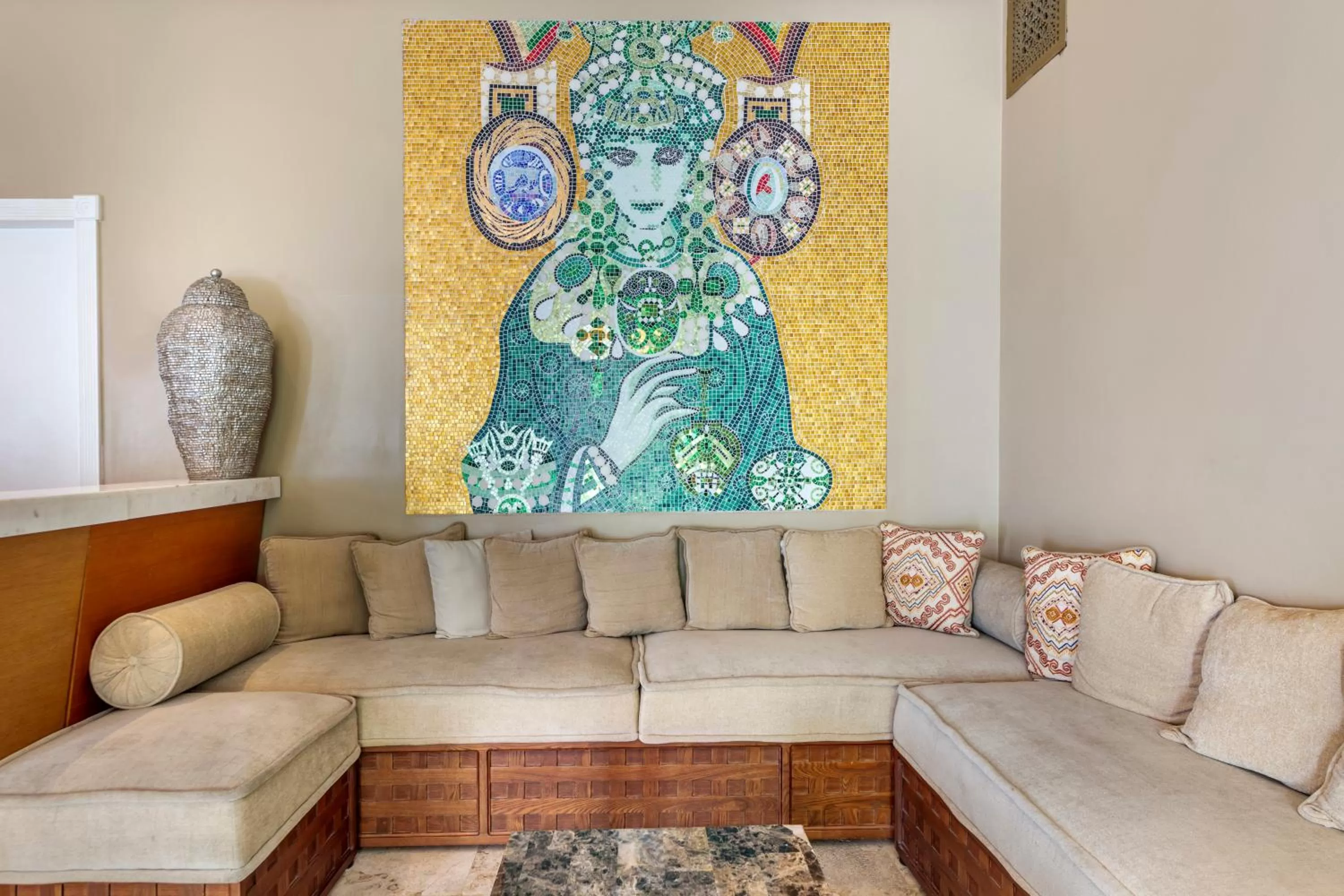 Lobby or reception, Seating Area in Hotel Impala by LuxUrban