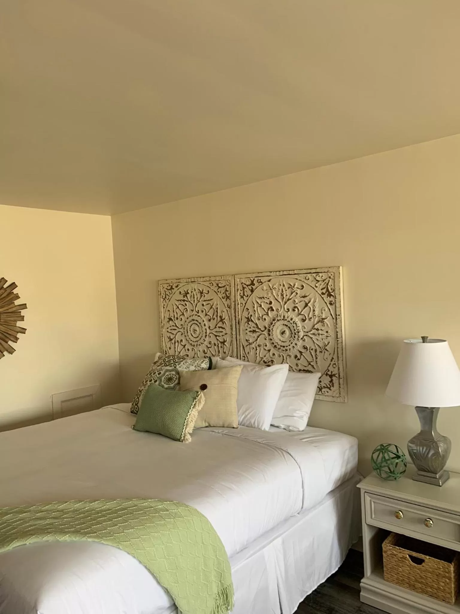 Bed in Ocean Glass Inn