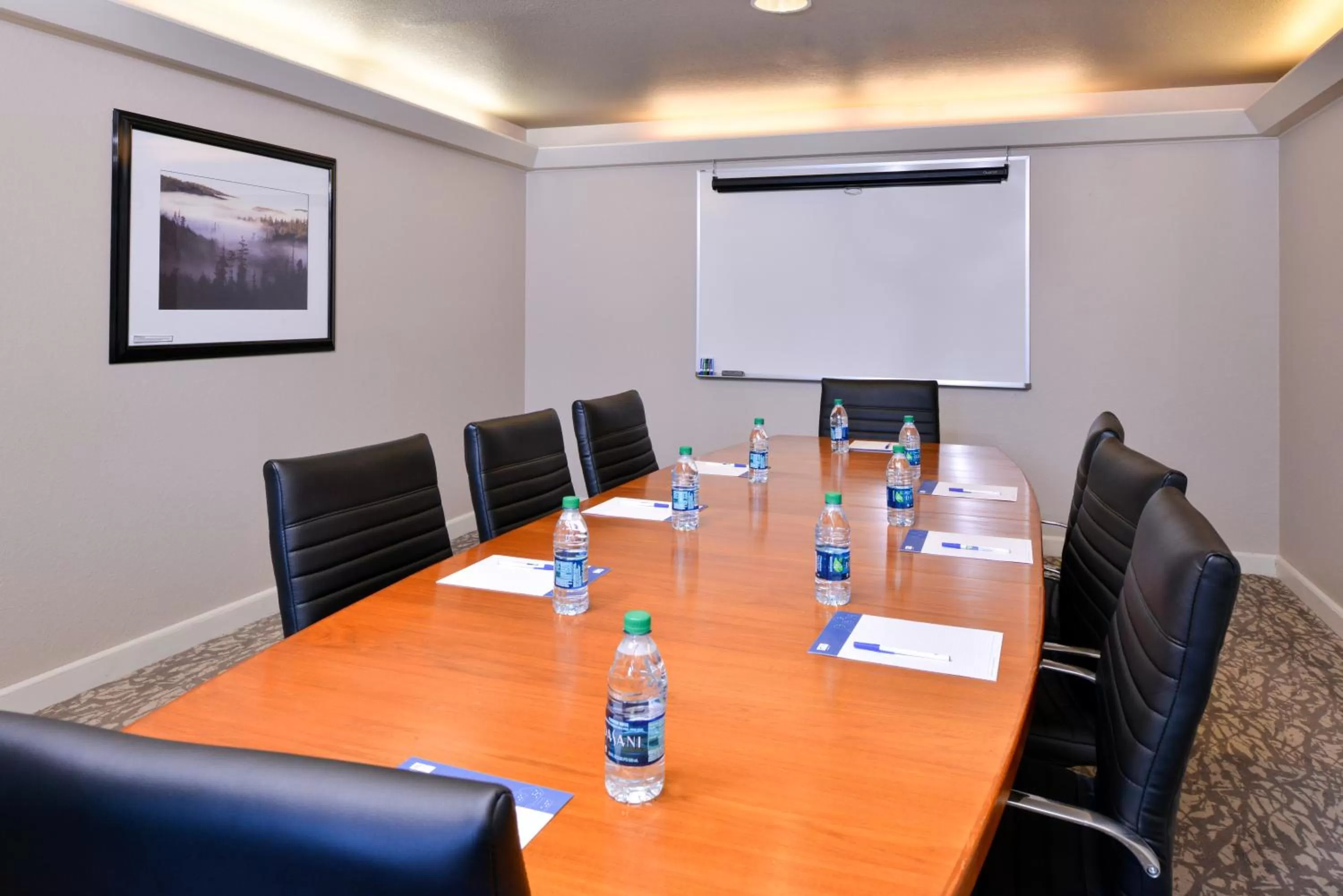 Meeting/conference room in Holiday Inn Express Hotel & Suites Arcata/Eureka-Airport Area by IHG