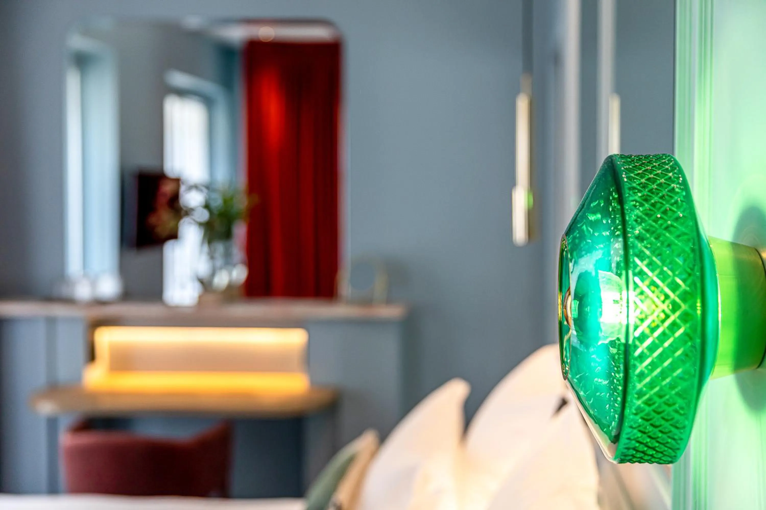 Bedroom, Bed in Hôtel Veryste & Spa Paris