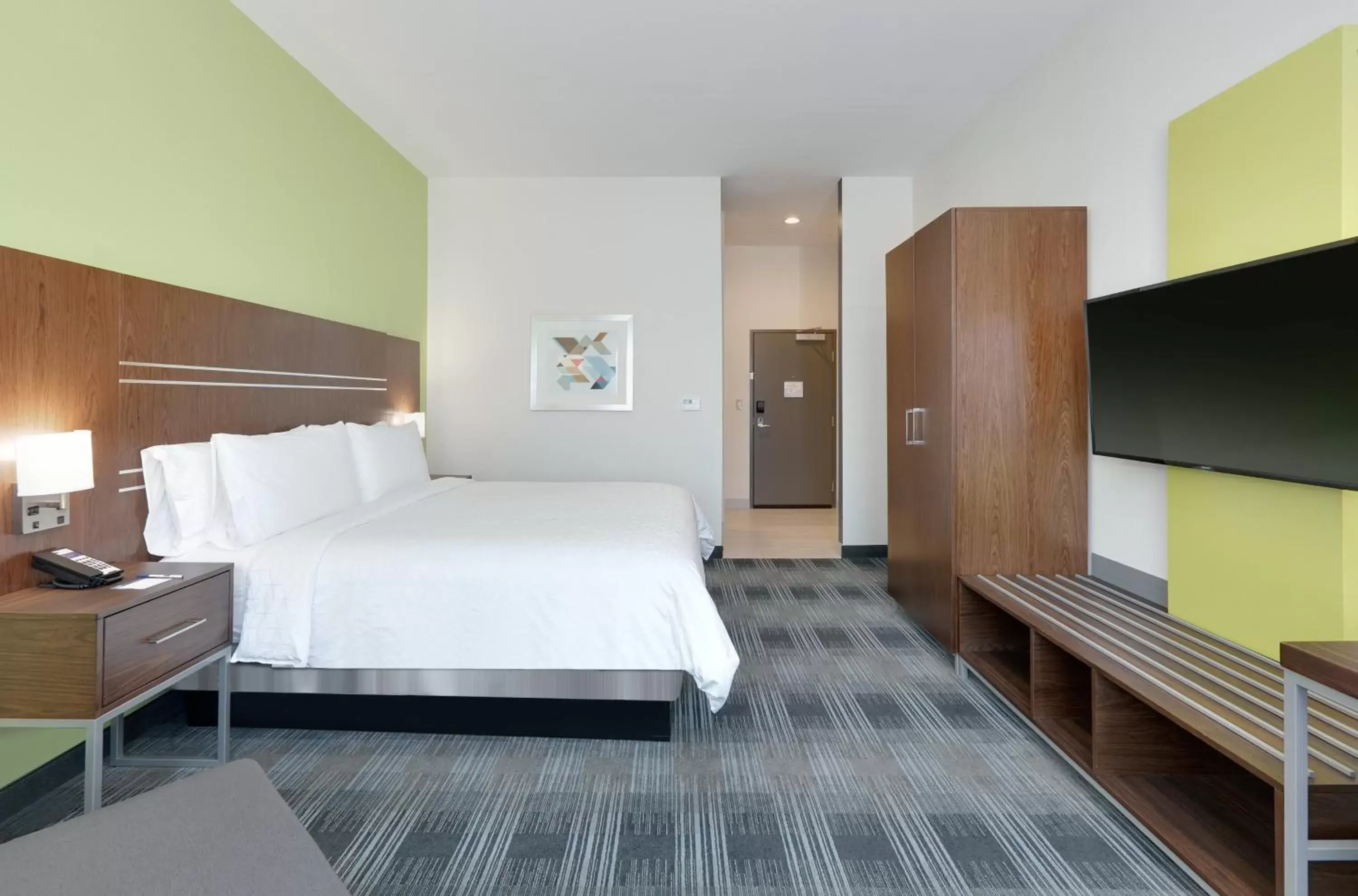 King Room - Mobility Access/Roll in Shower - Non-Smoking in Holiday Inn Express & Suites Dallas NW - Farmers Branch by IHG King Room - Mobility Access/Roll in Shower - Non-Smoking in Holiday Inn Express & Suites Dallas NW - Farmers Branch by IHG