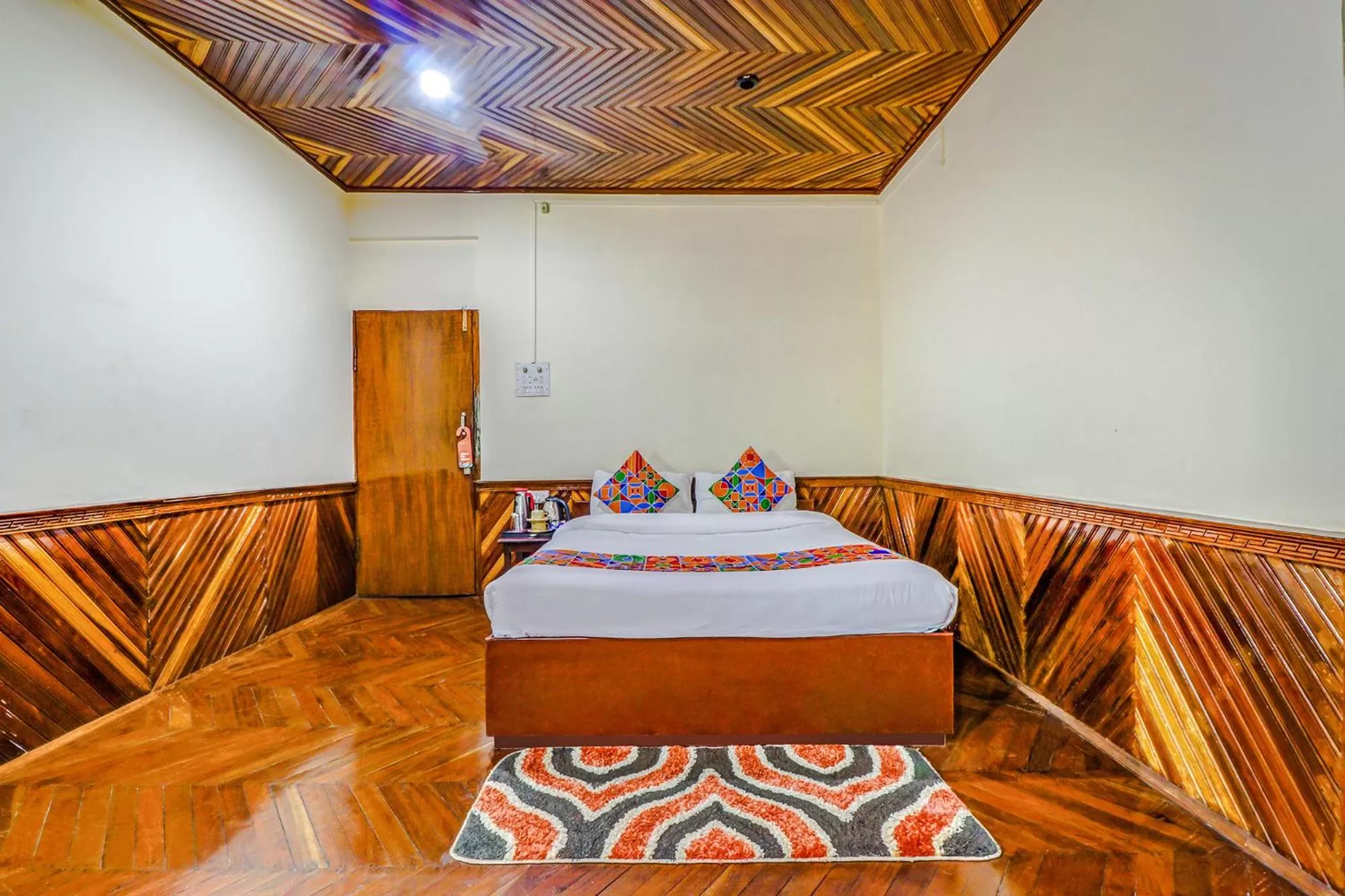 Bedroom, Bed in FabHotel Oak Ridge Retreat I