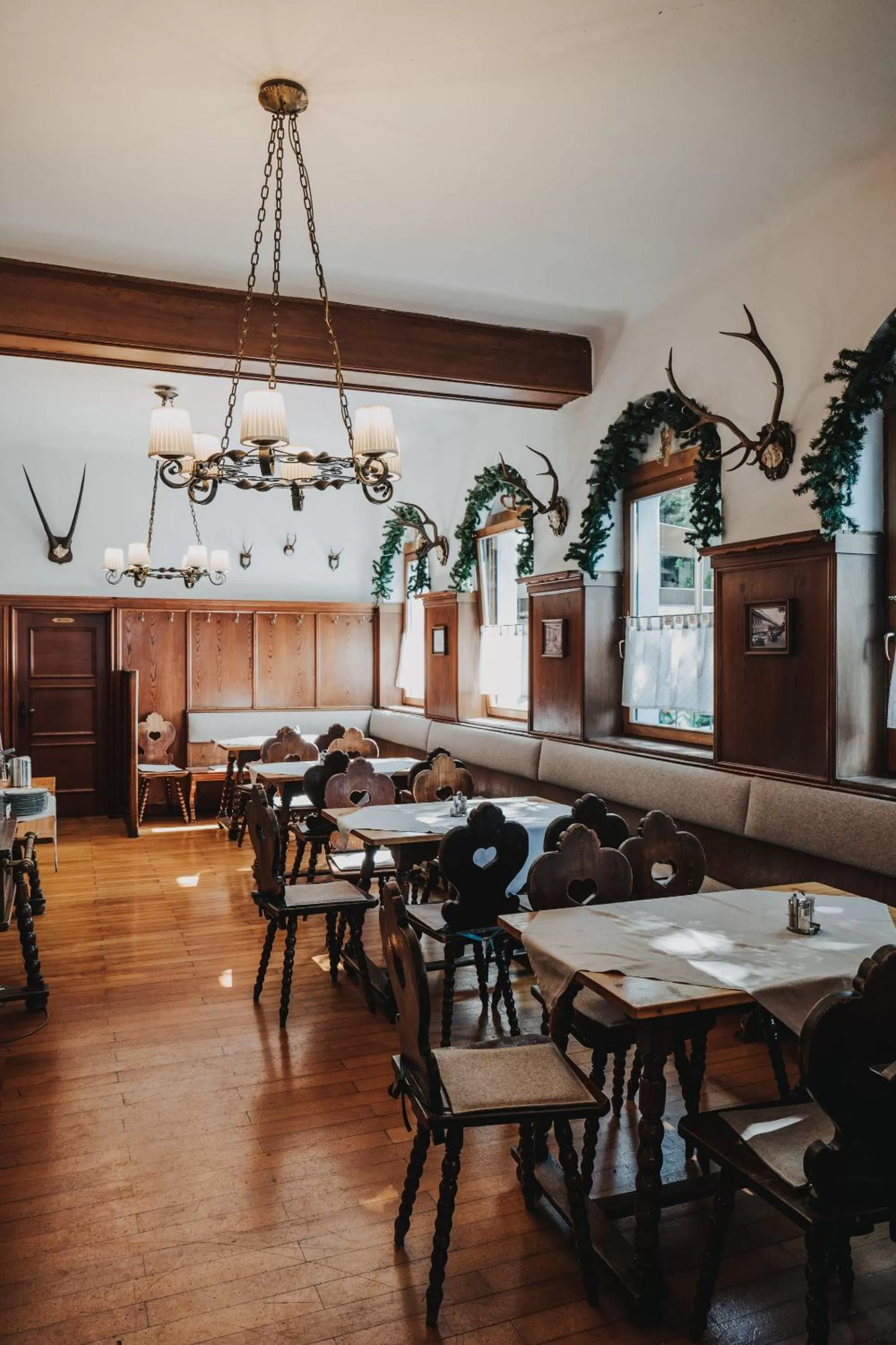 Restaurant/places to eat in Seehotel zur Post