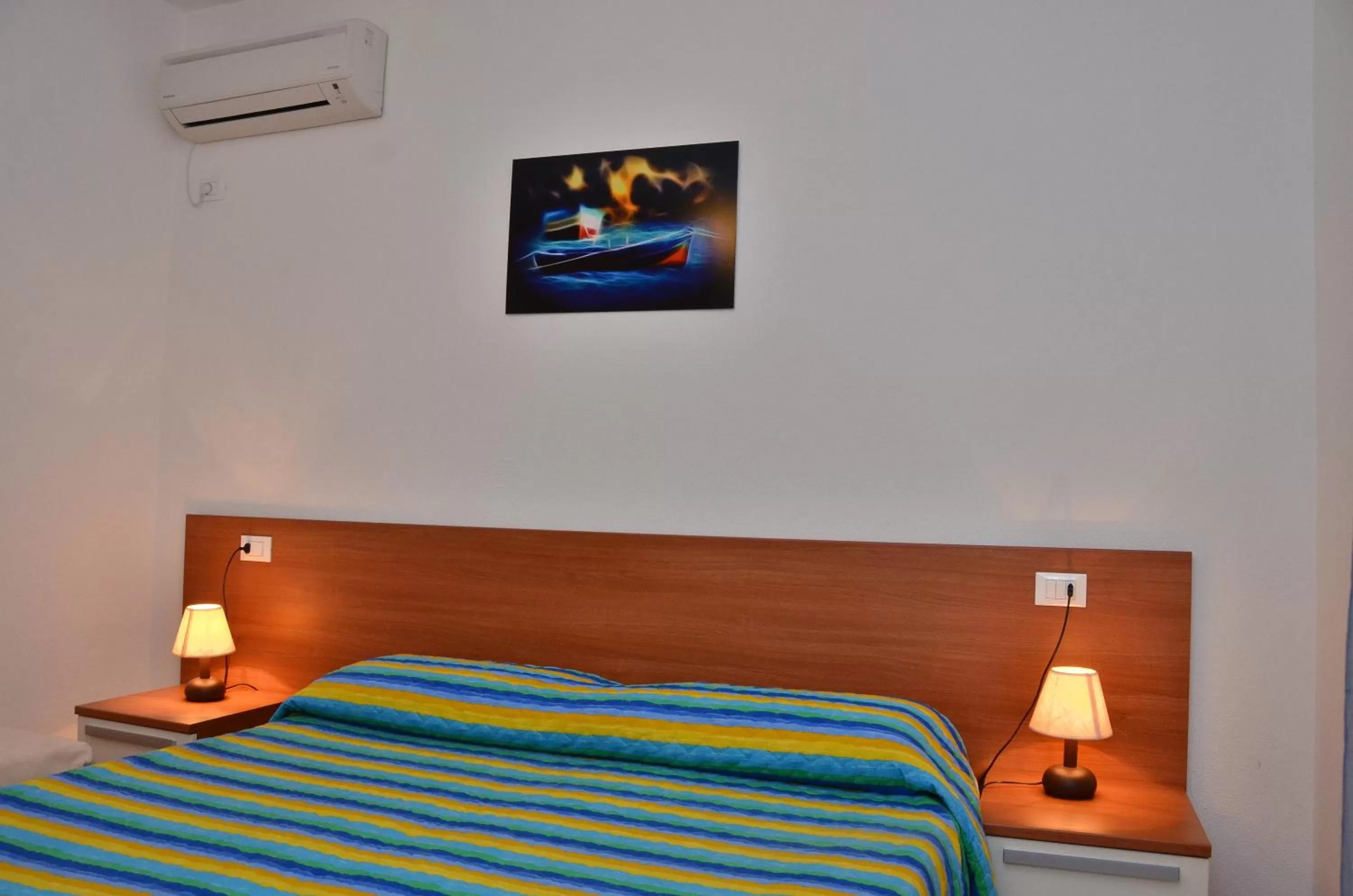 Bed in Domo - Guest-House Il Nespolo Fiorito