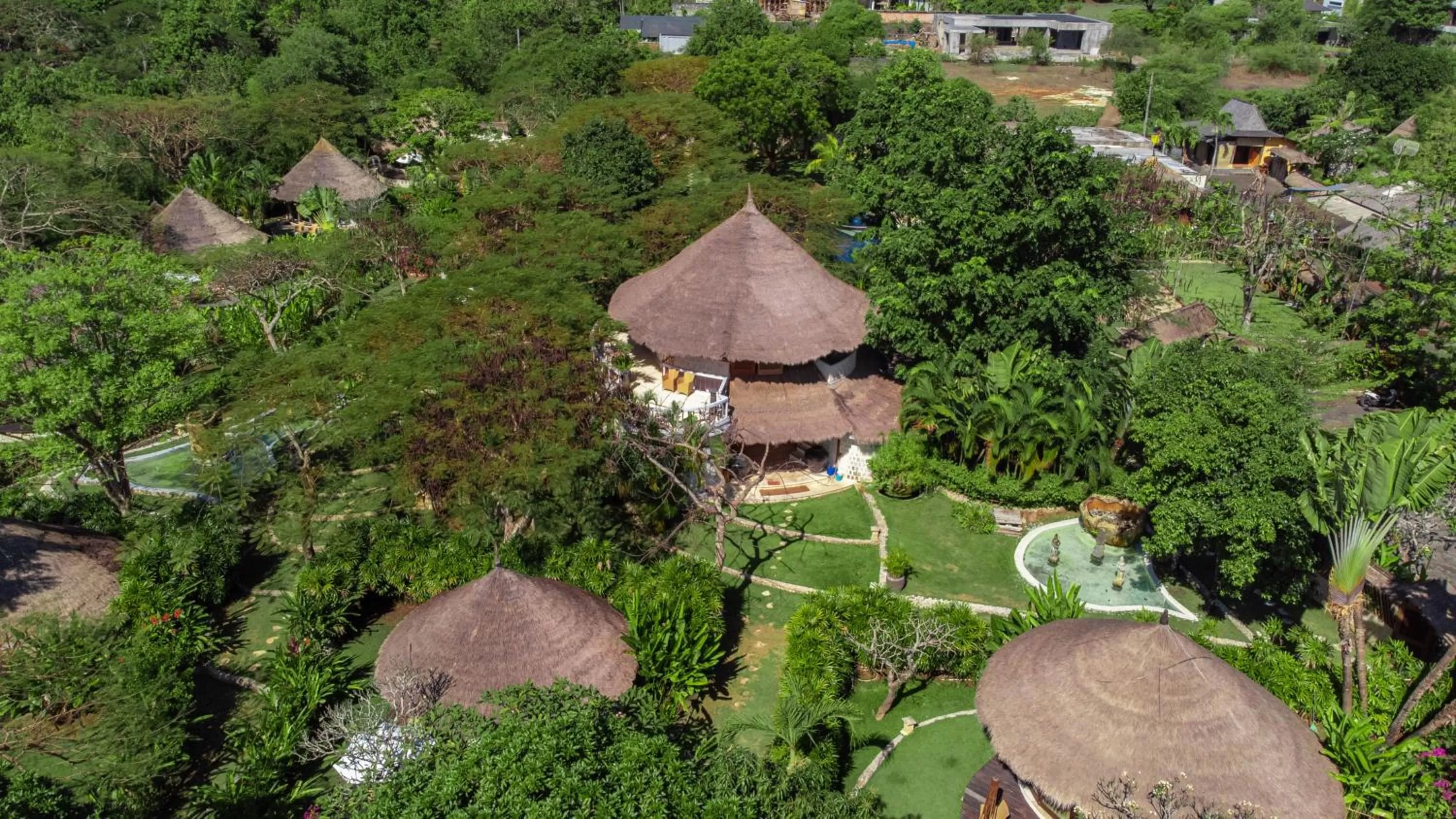 Property building in La Joya Balangan Resort