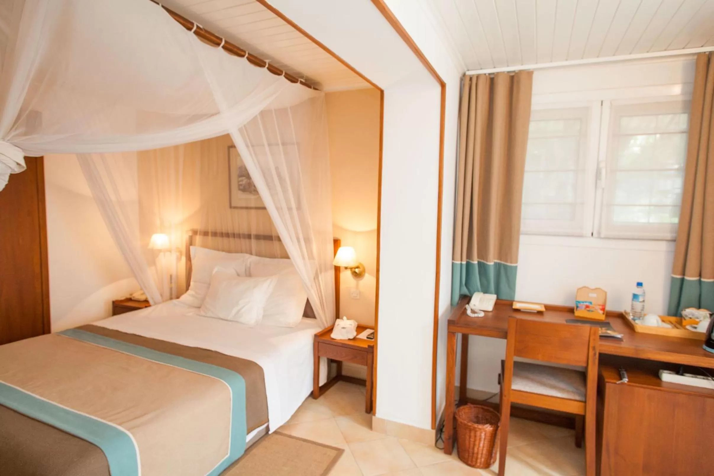 Bedroom, Bed in La Varangue