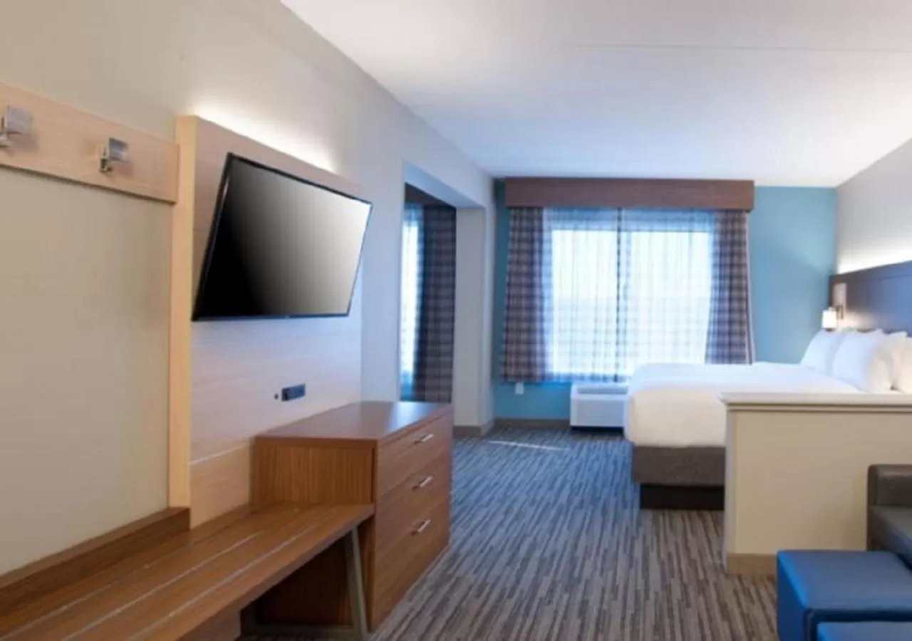 Photo of the whole room, Bed in Holiday Inn Express Quantico - Stafford by IHG