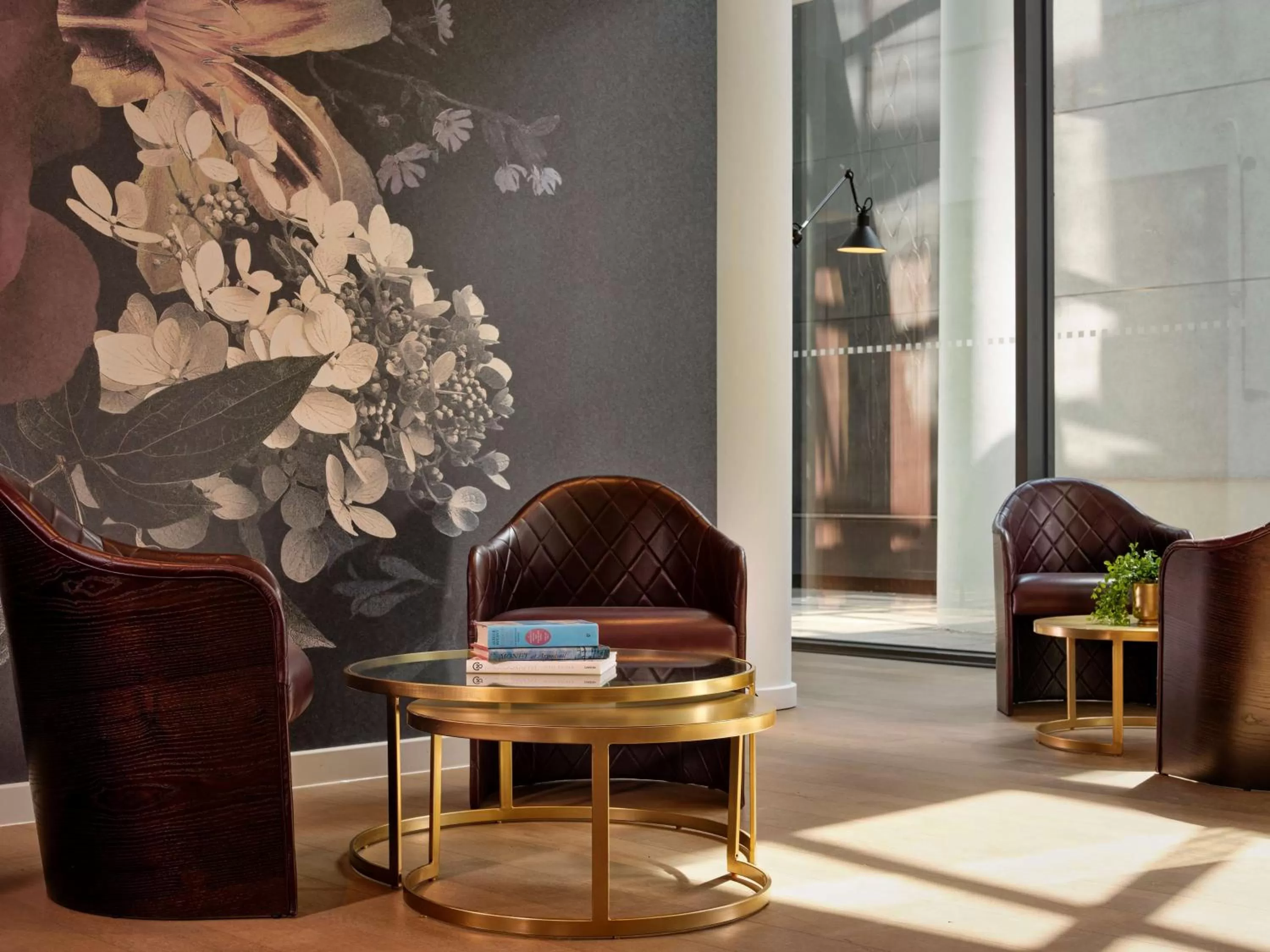 Communal lounge/ TV room in The Westminster London, Curio Collection by Hilton