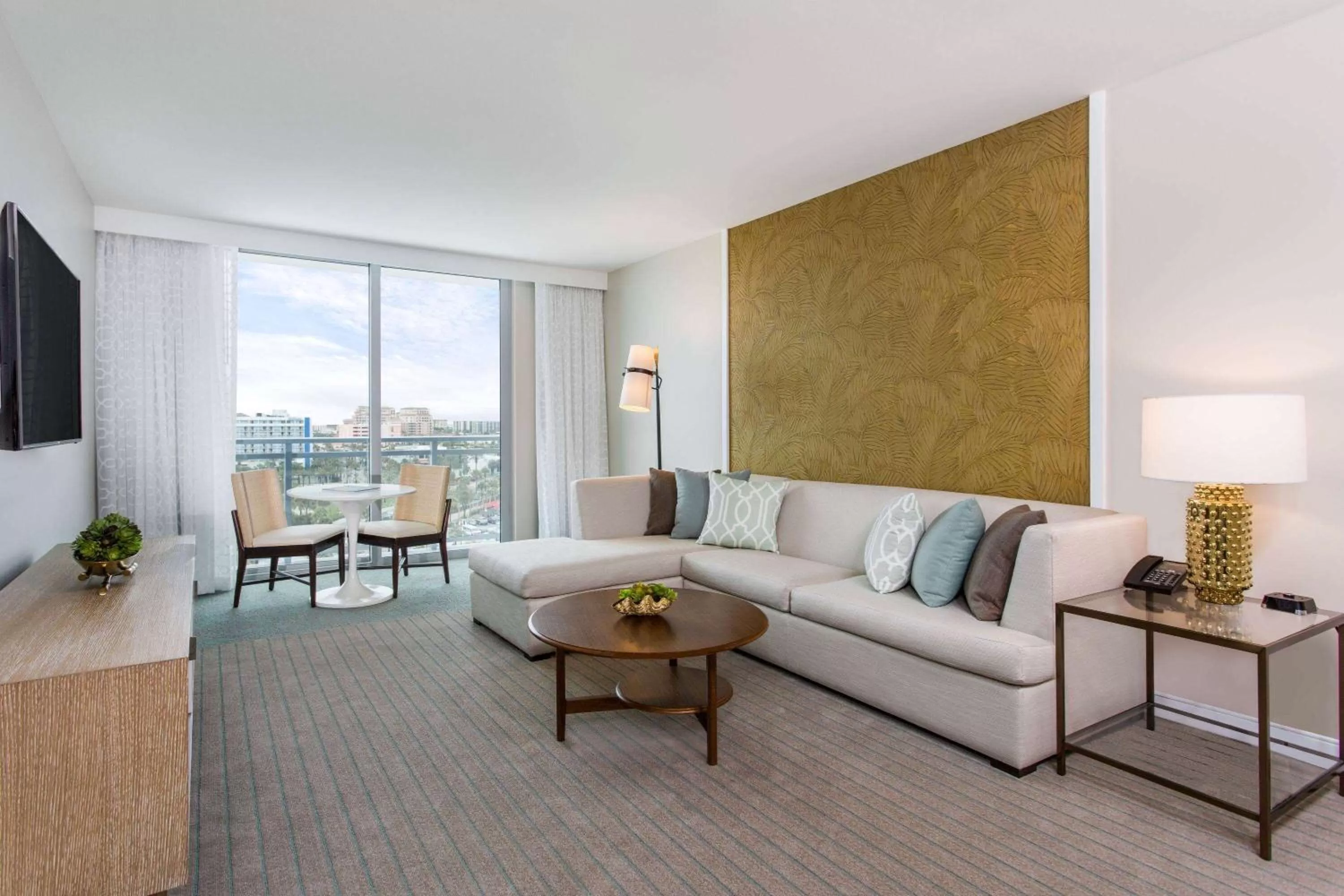 Living room in Wyndham Grand Clearwater Beach