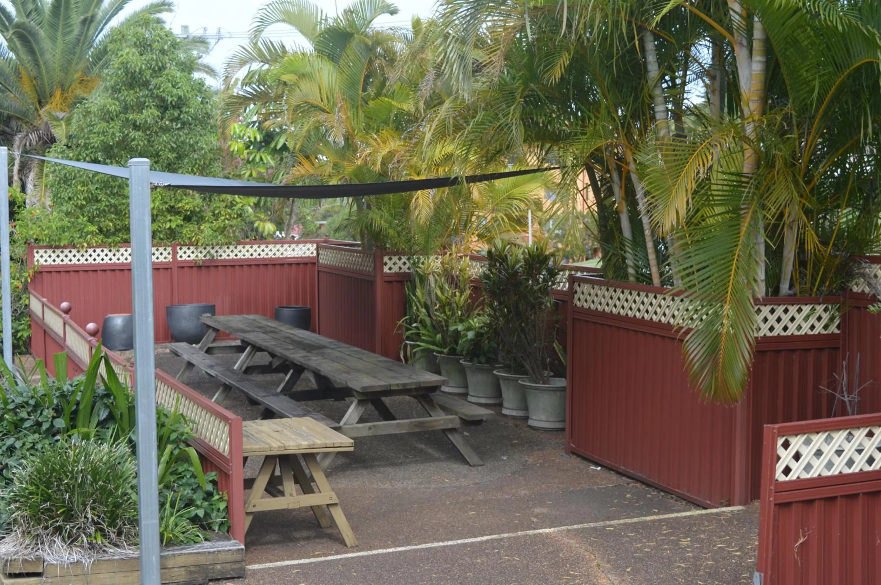 BBQ facilities in Excelsior Motor Inn