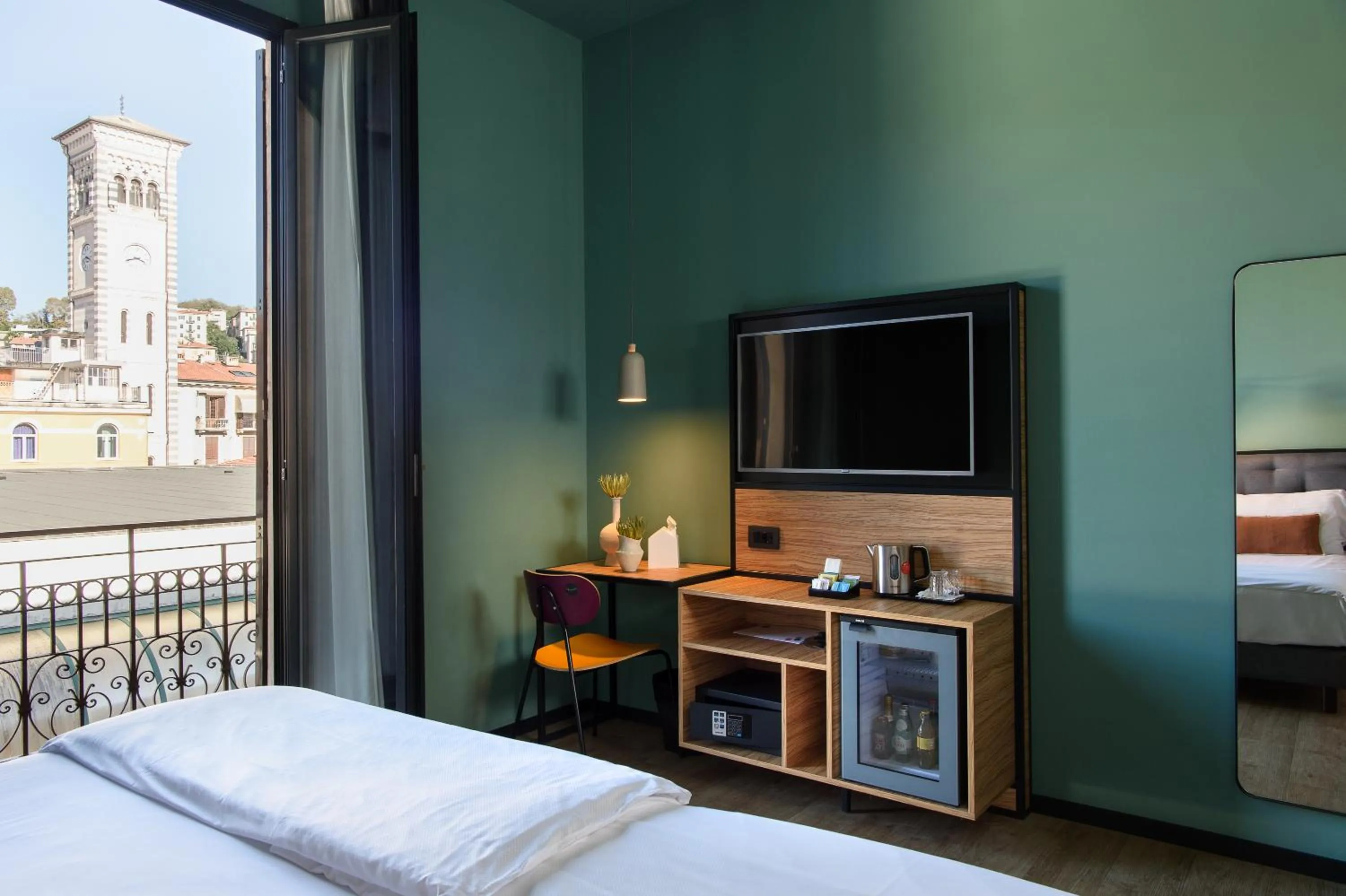 TV and multimedia, Bed in The Poet Hotel