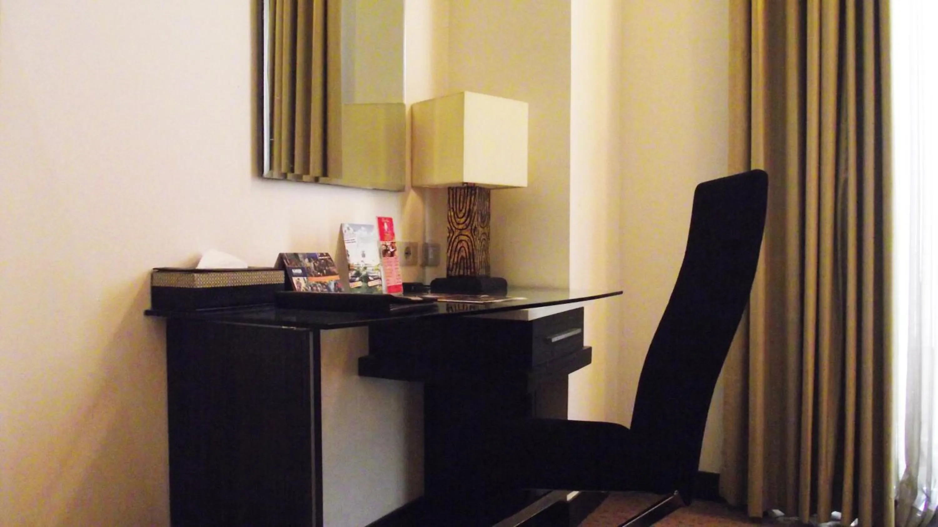 Decorative detail in Golden Flower by KAGUM Hotels