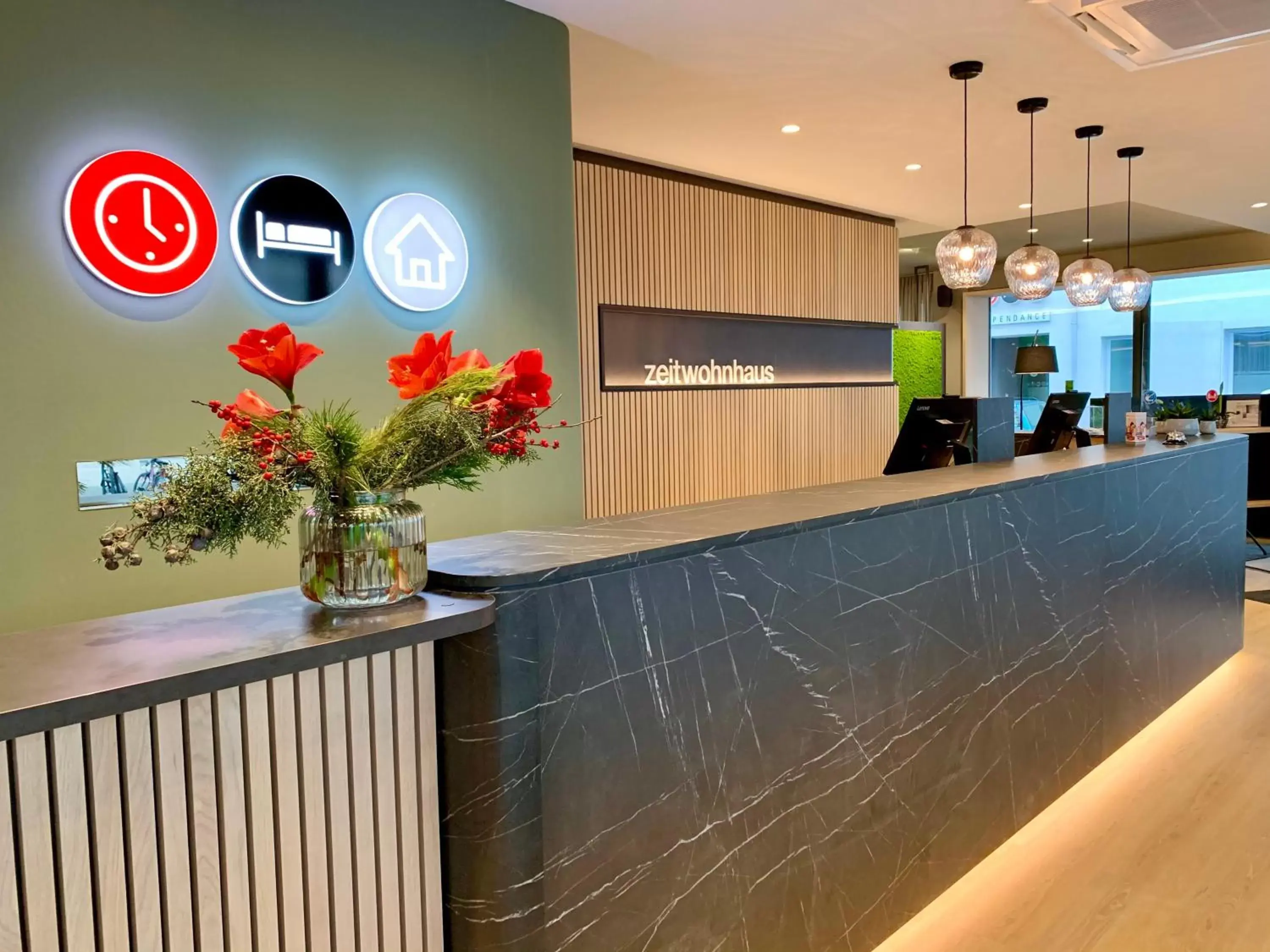 zeitwohnhaus SUITE-HOTEL & SERVICED APARTMENTS zeitwohnhaus SUITE-HOTEL & SERVICED APARTMENTS