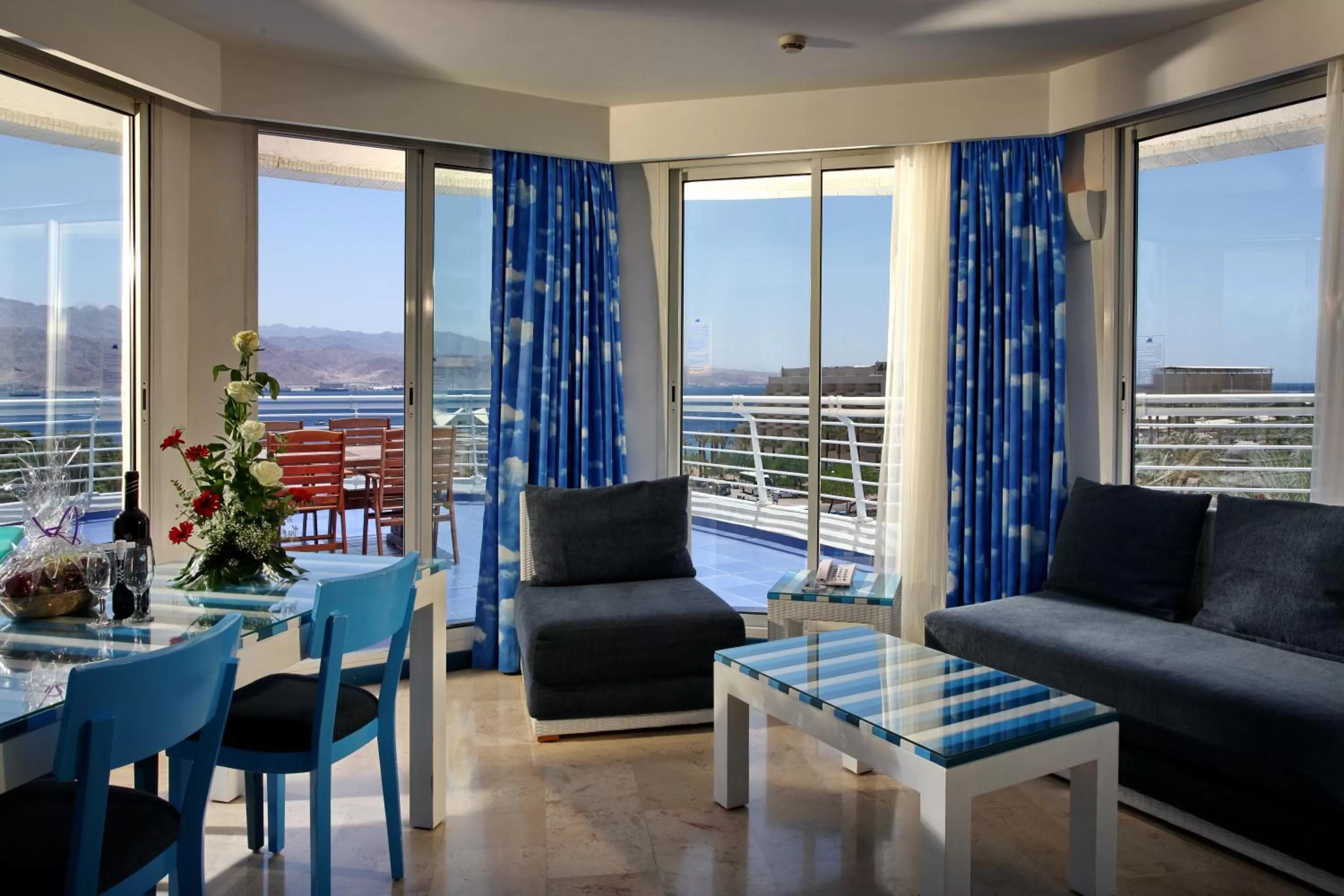 Living room in Club Hotel Eilat - All Suites Hotel