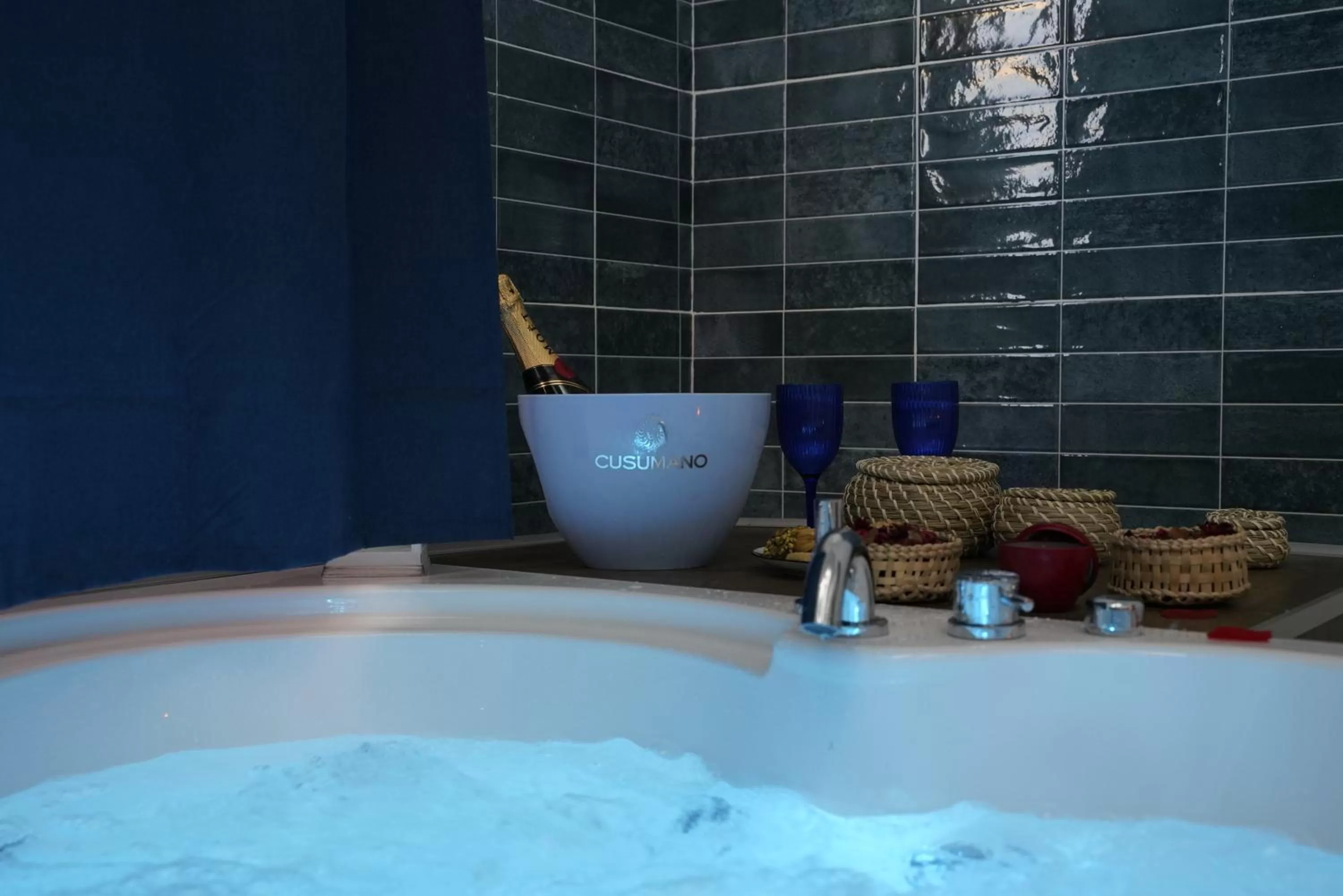 Bathroom in Airport suite