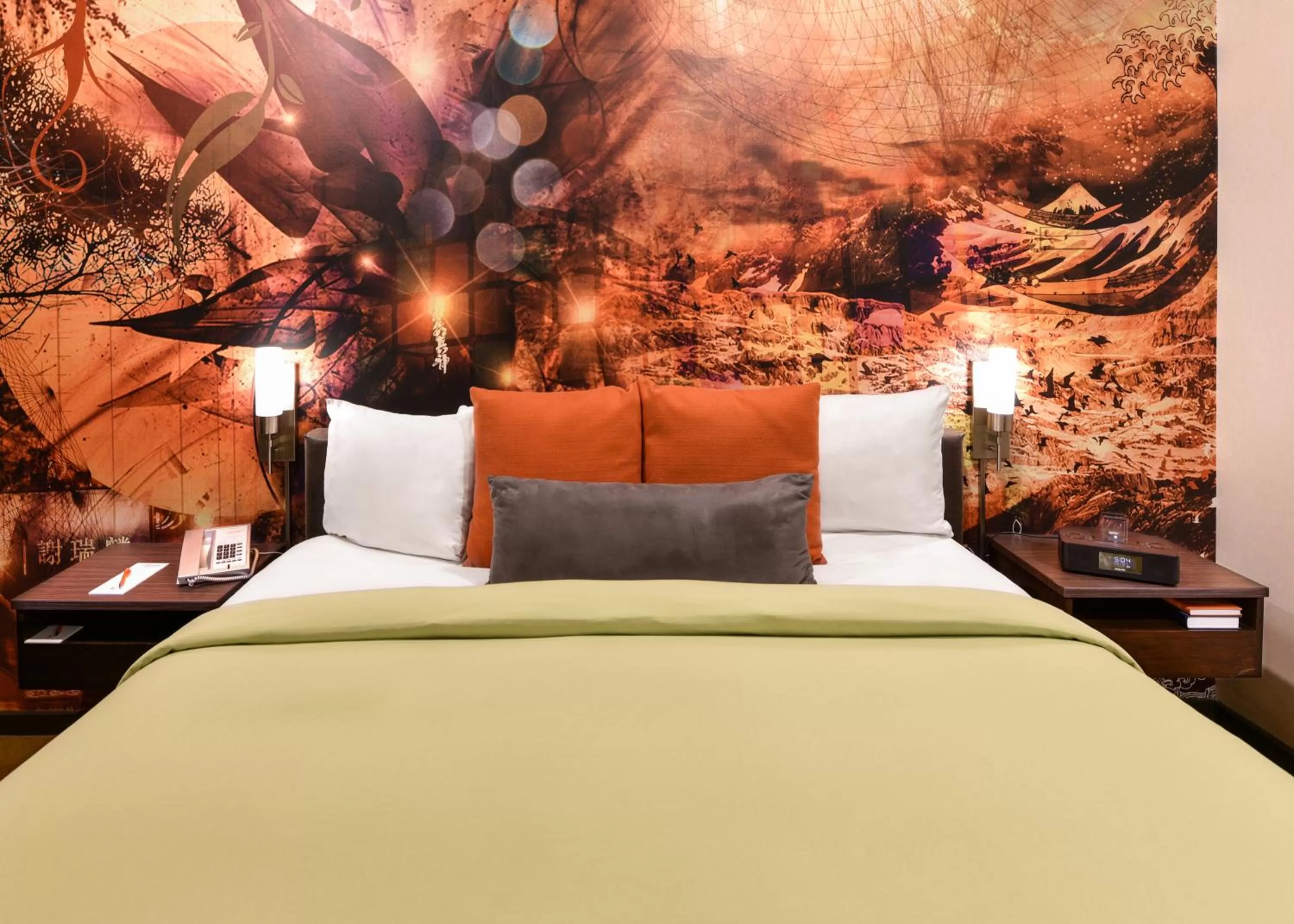 Bed in The Tangerine - a Burbank Hotel