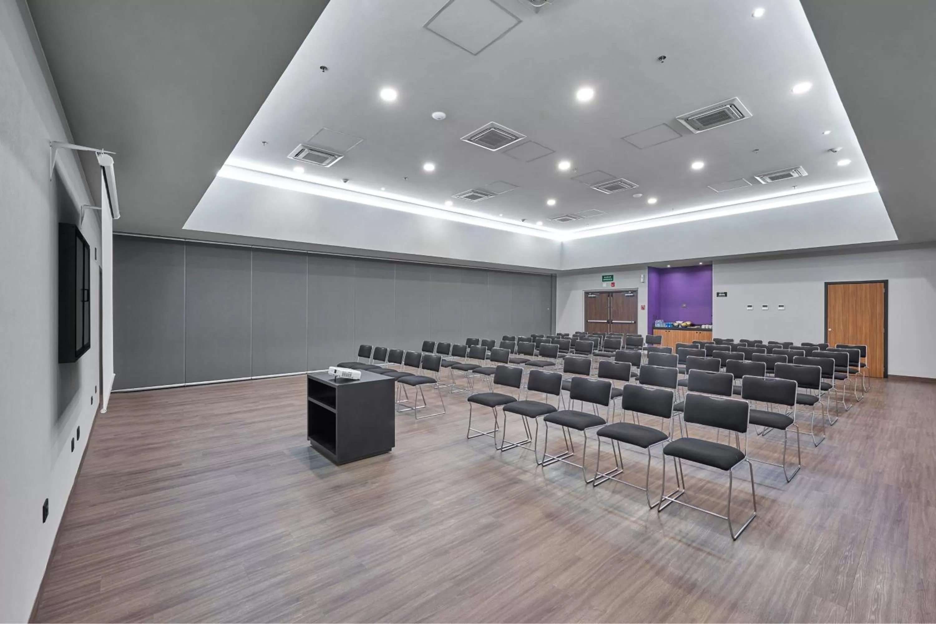 Meeting/conference room in City Express by Marriott Tapachula