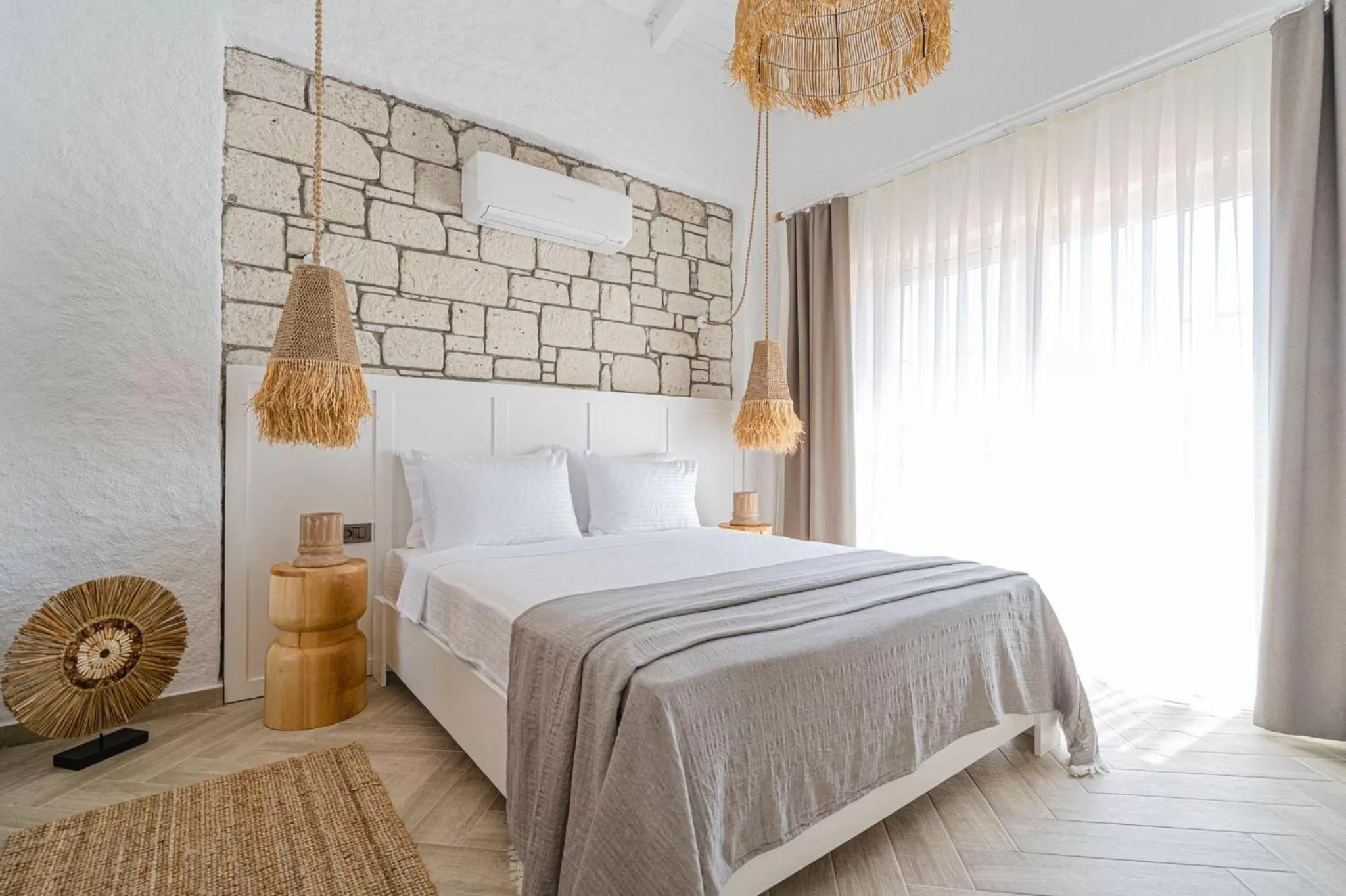 Bed in Voger Alaçatı Silence