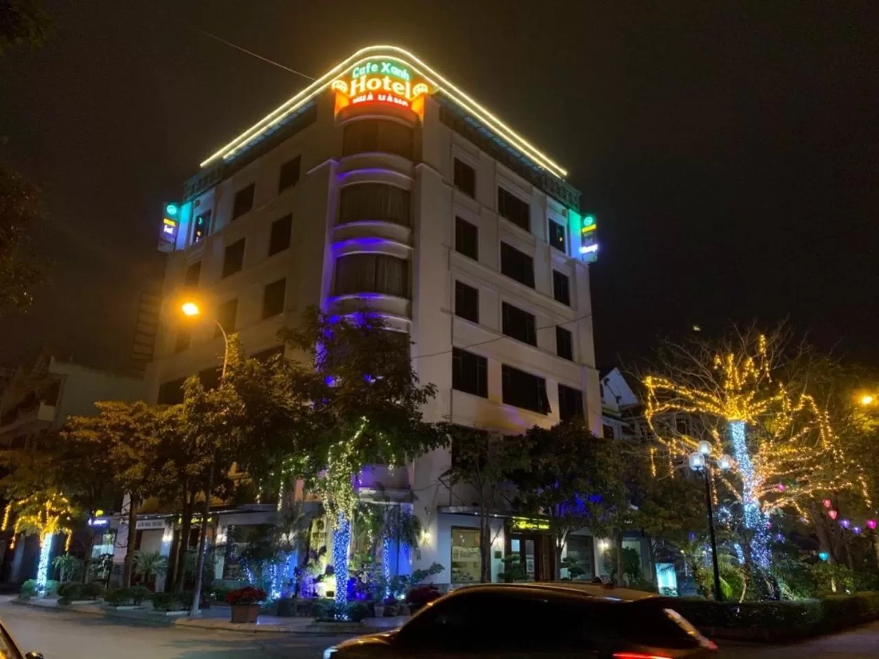 Night in Golden Thai binh Hotel