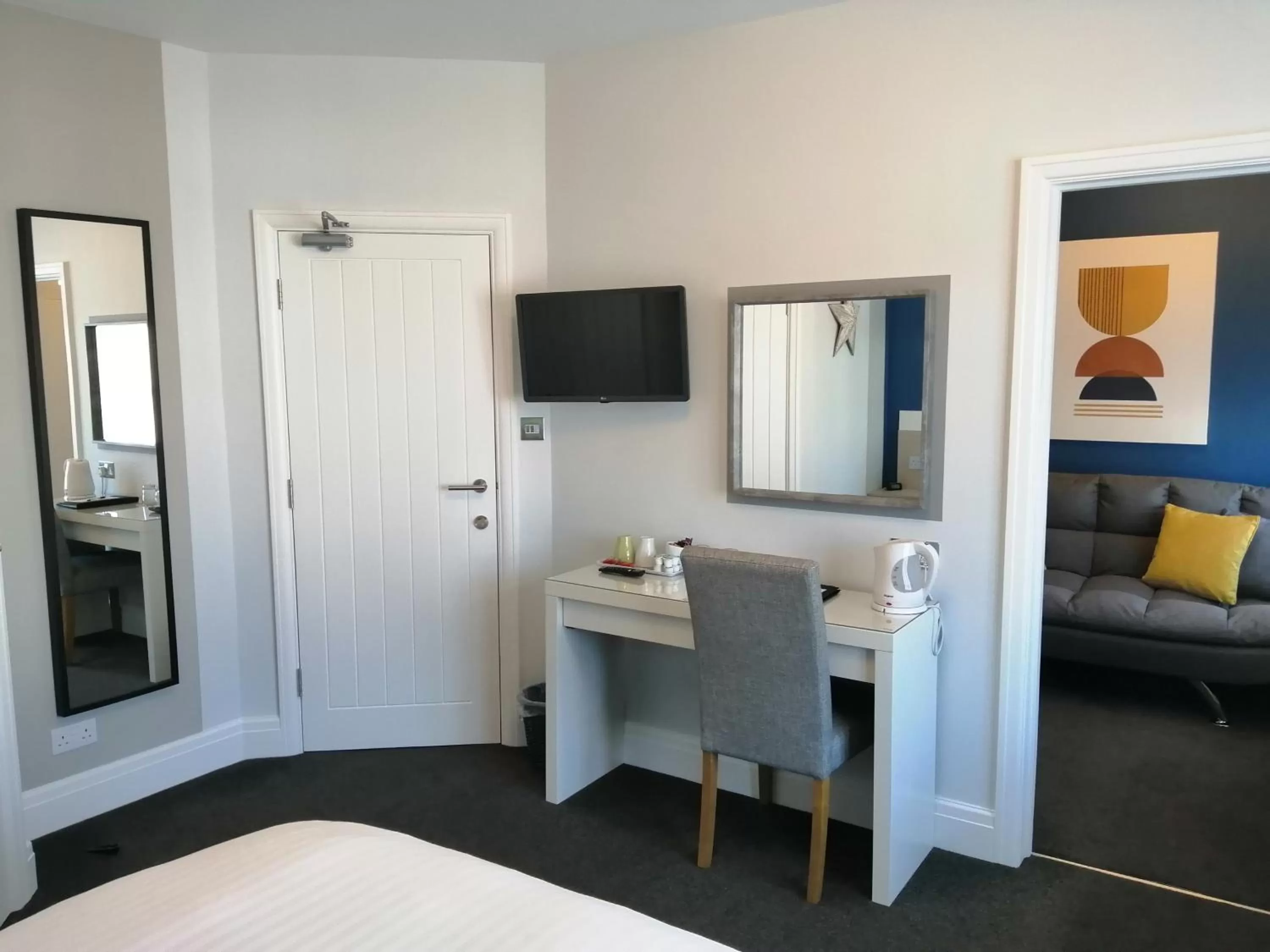 Bedroom, Bed in Lazy Days B&B