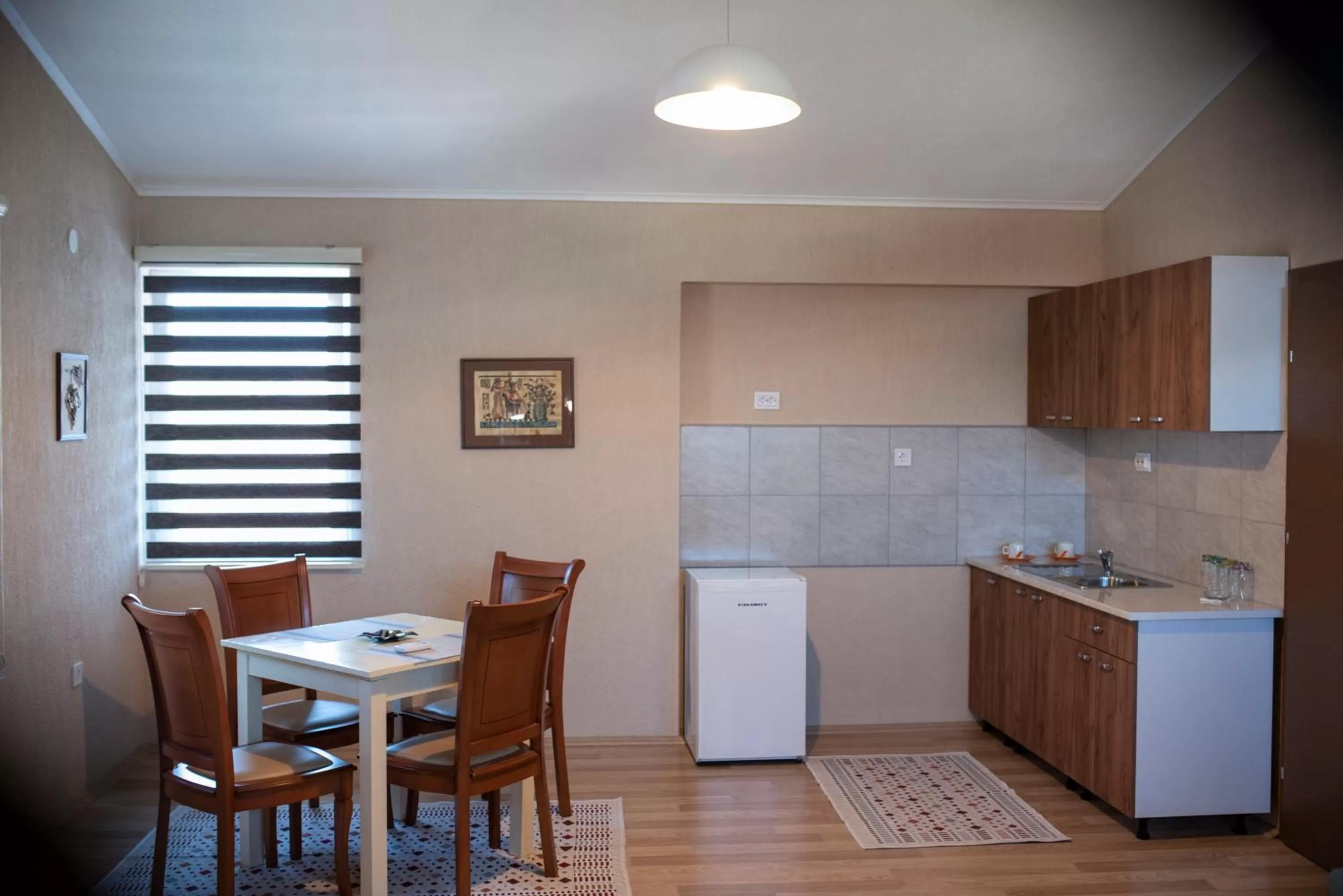 DIONIS Rooms & Apartments