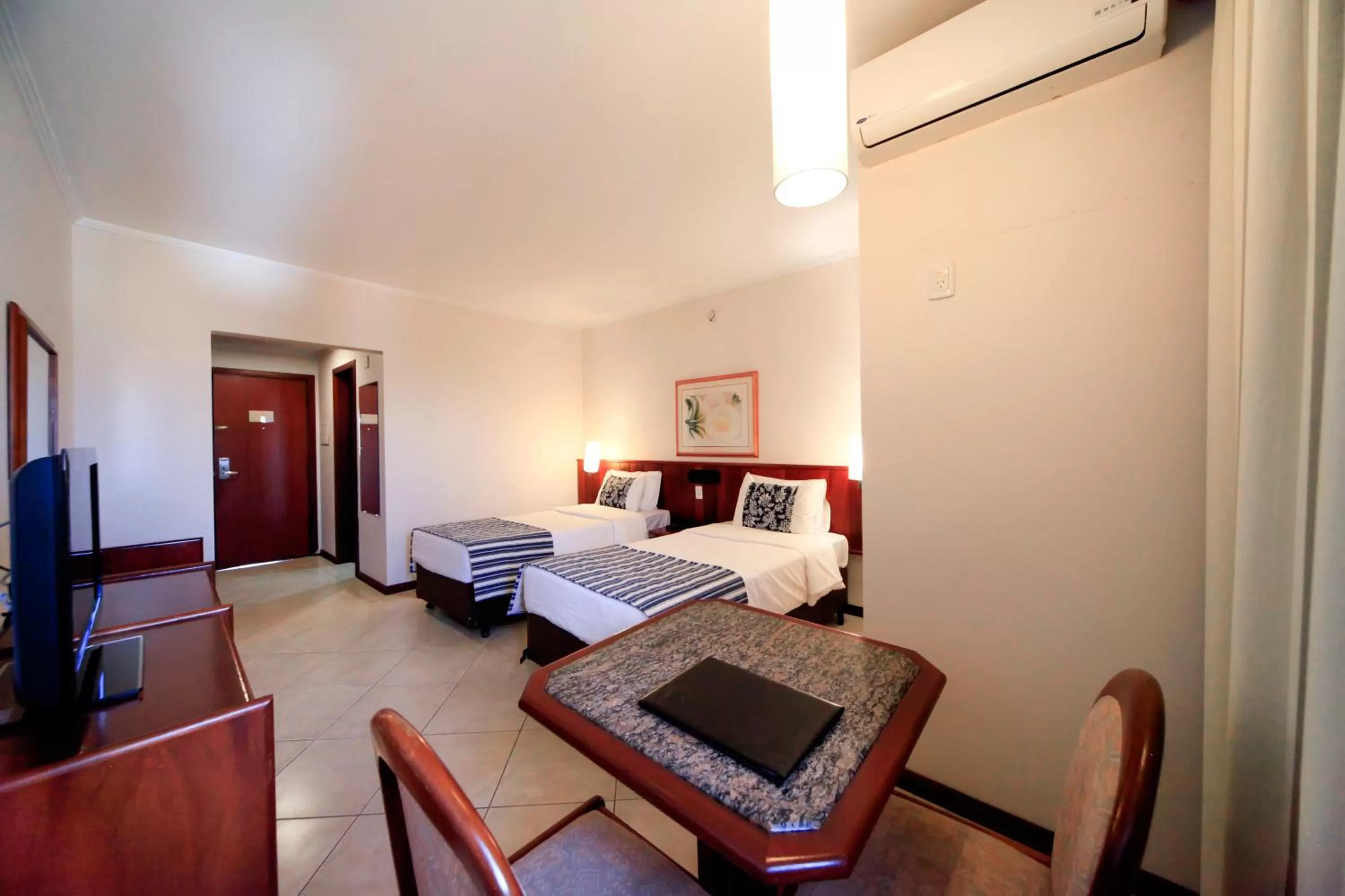 Photo of the whole room, Bed in Sorocaba Park Hotel by Atlantica