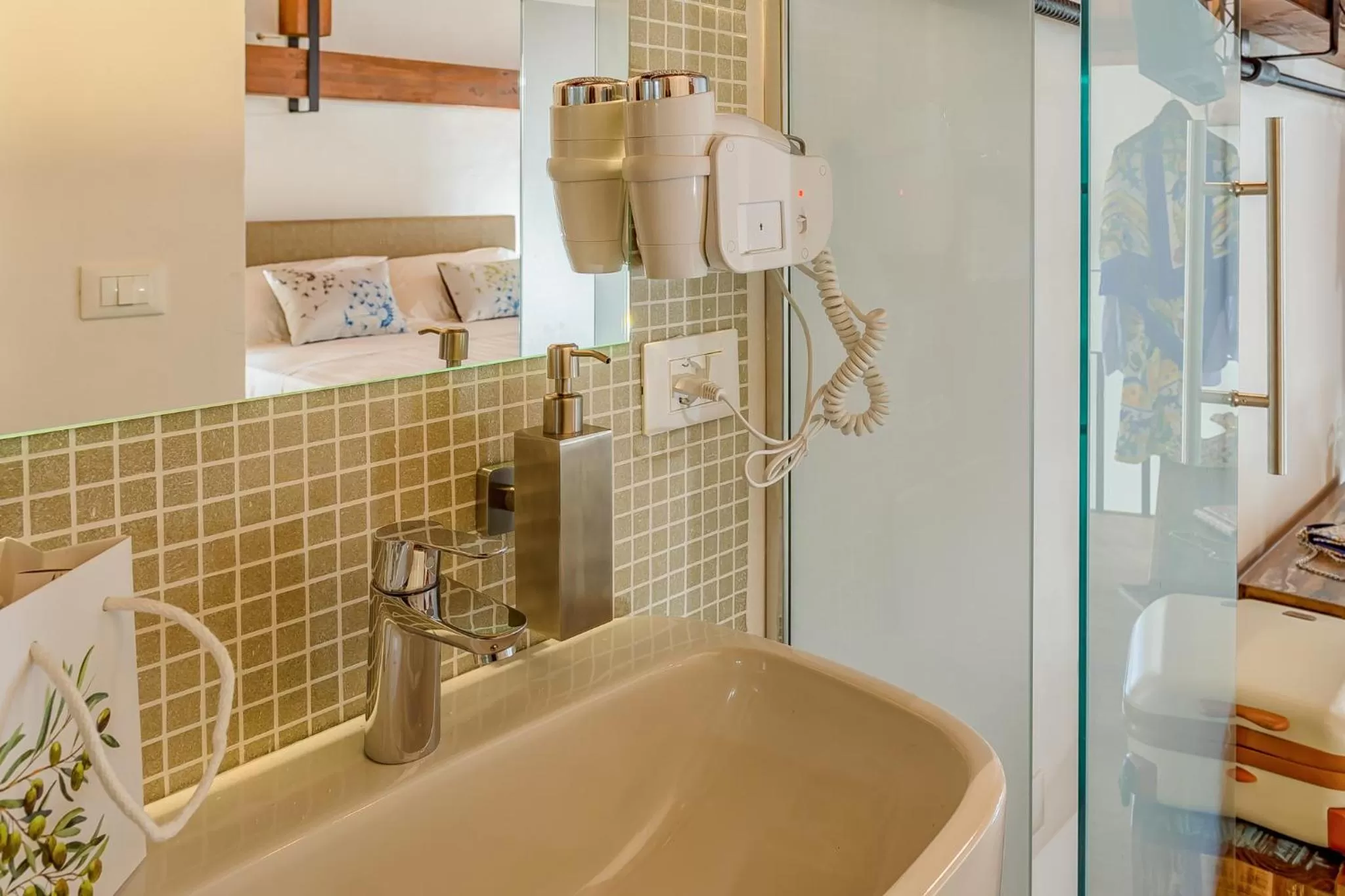 Bathroom in Le Maestranze Deluxe Rooms