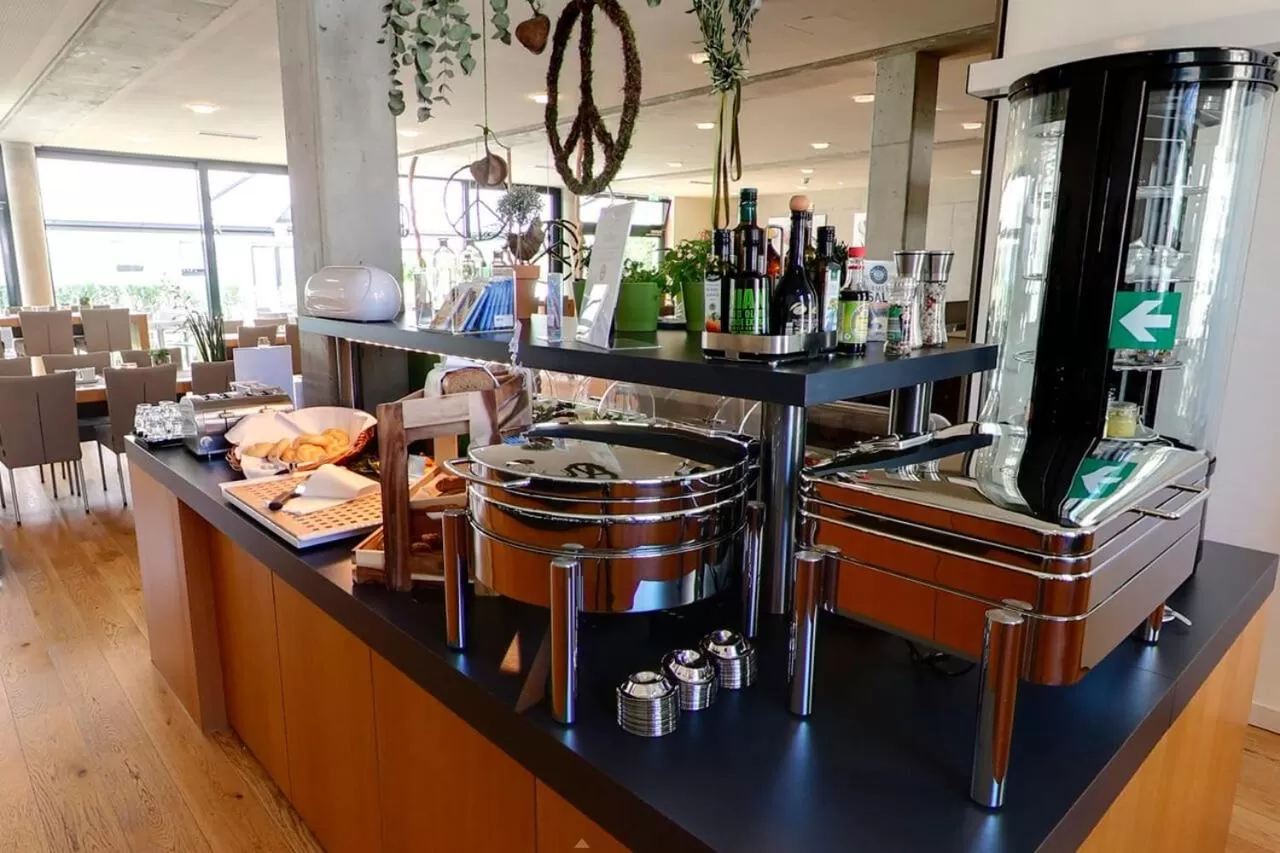 Breakfast in Gästehaus am Schloss