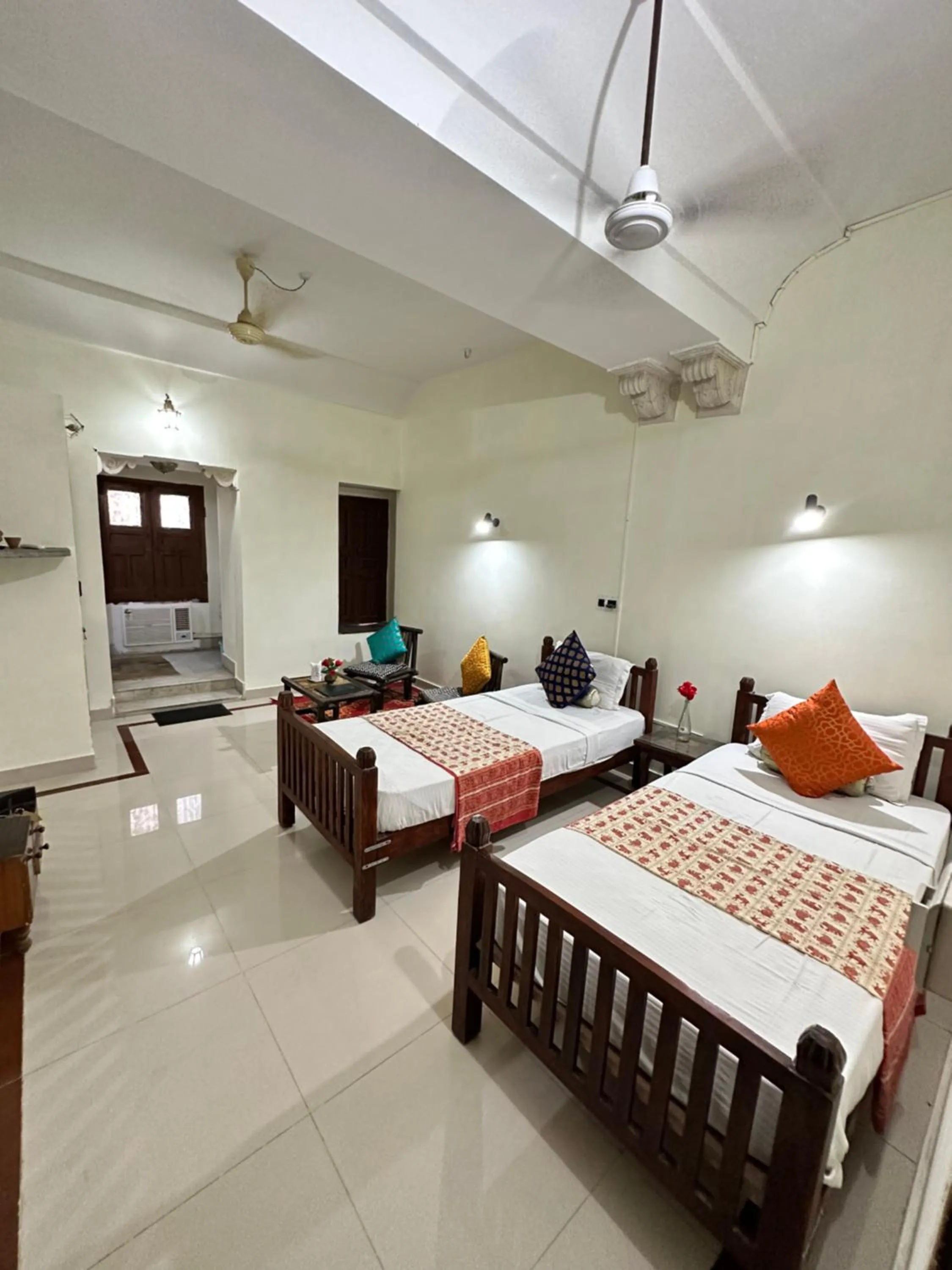 Bed in Rawla Mrignayani Palace