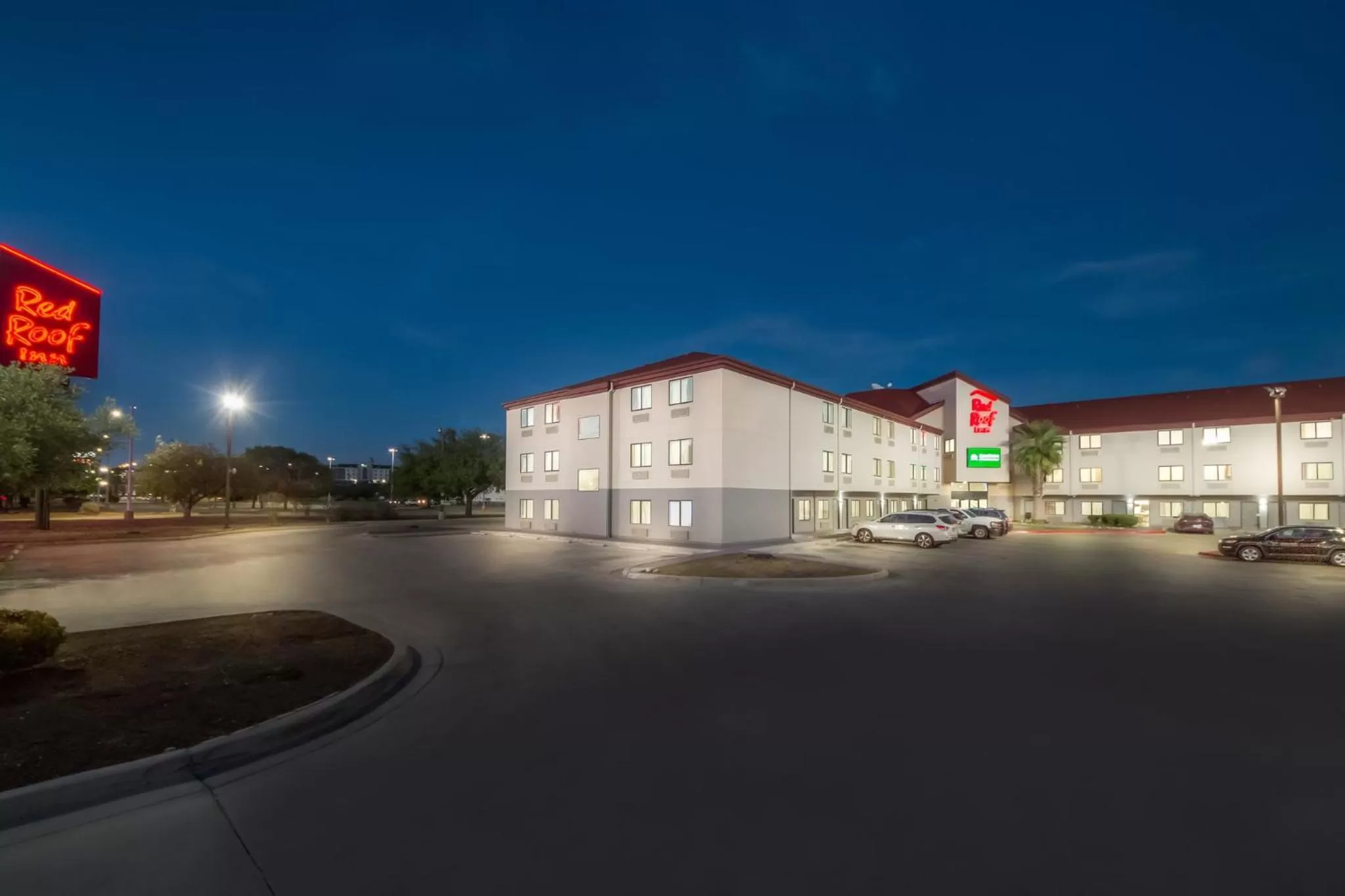 Property building in Red Roof Inn San Antonio - Seaworld Northwest