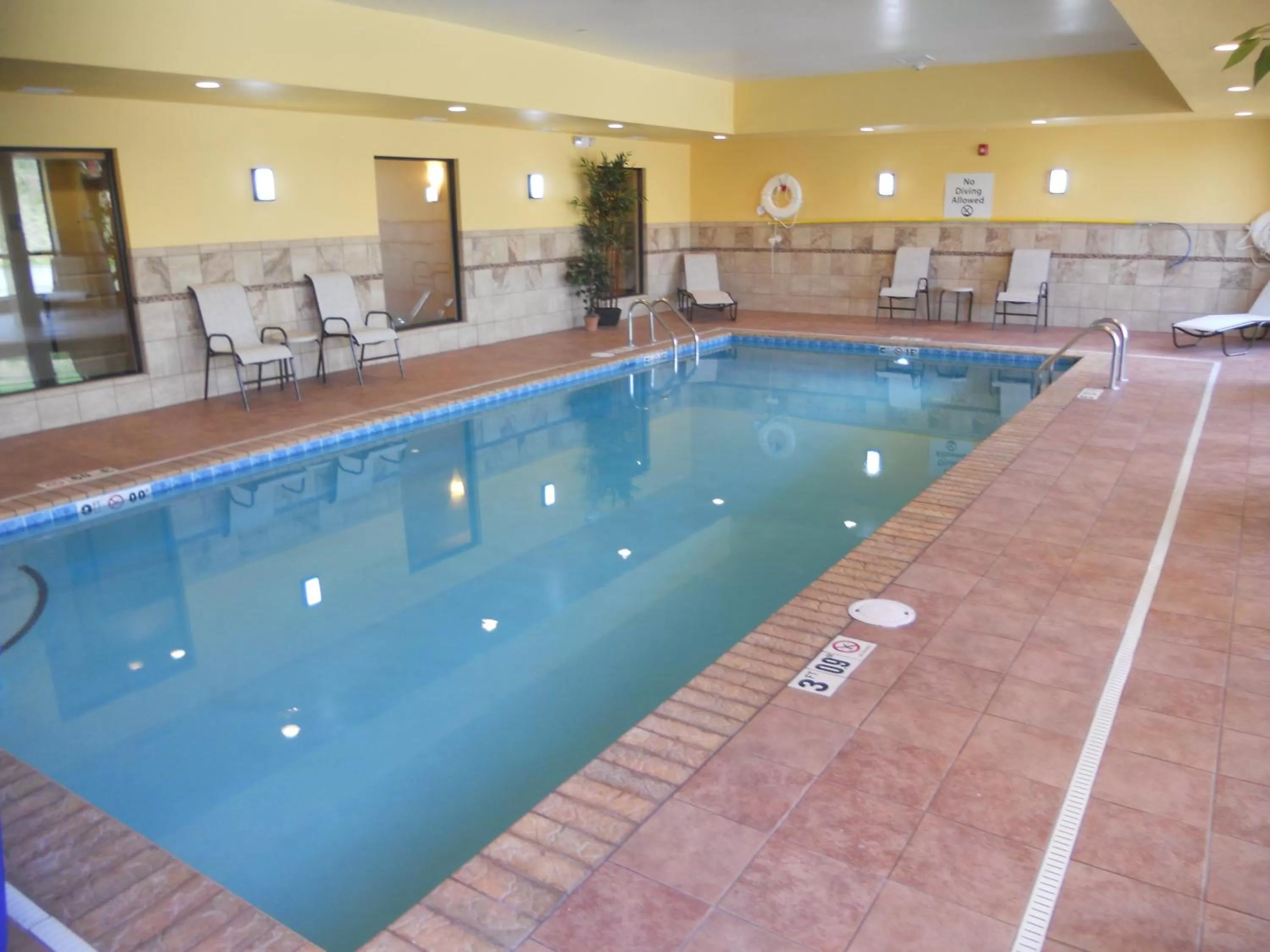 Swimming pool in Holiday Inn Express Greensburg by IHG