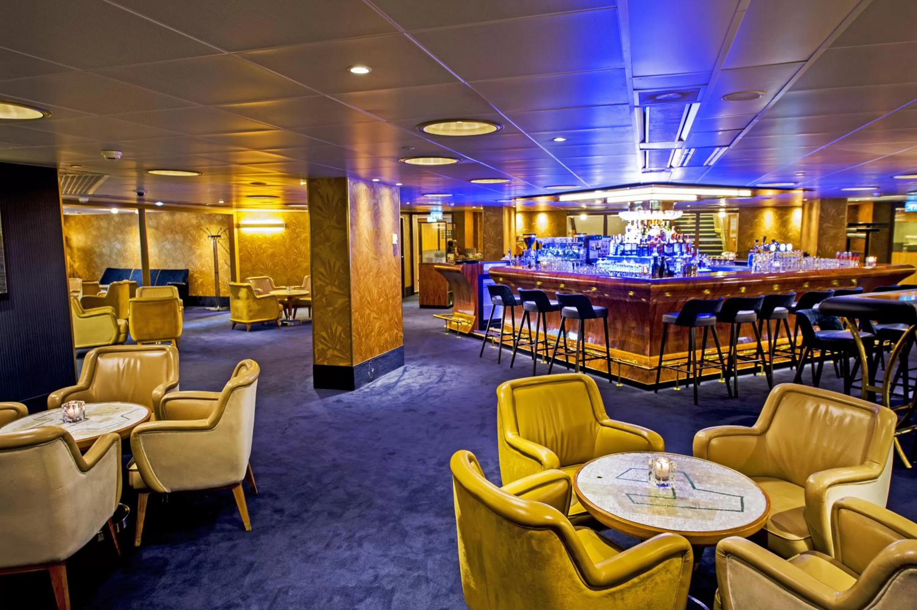 Lounge or bar in ss Rotterdam by WestCord