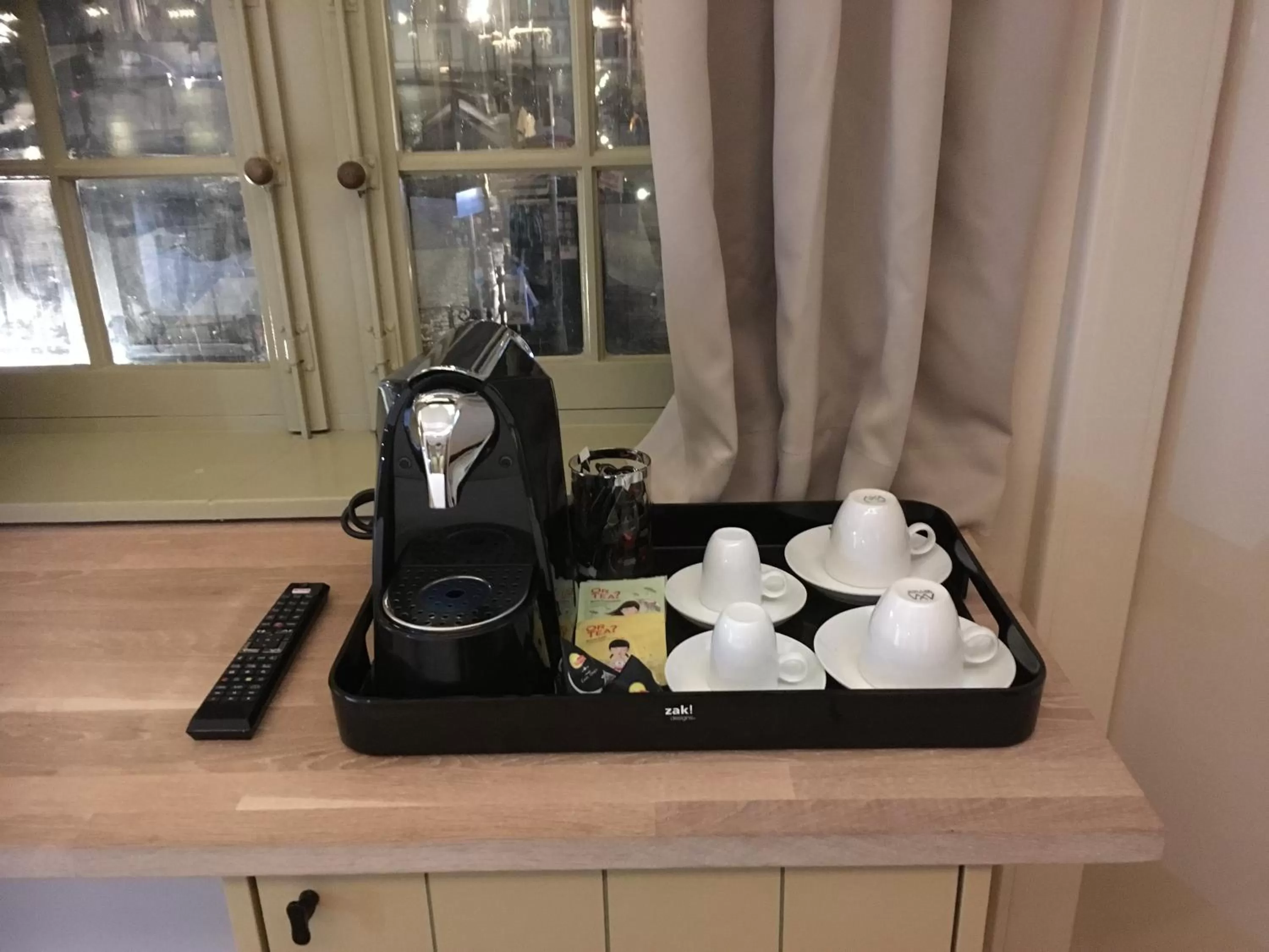 Coffee/tea facilities in Rooms With A View