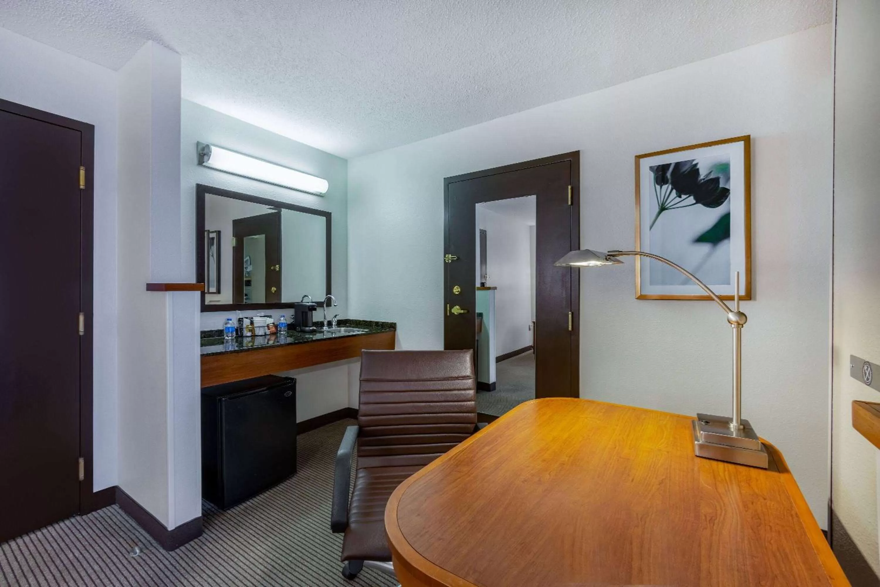 Photo of the whole room in Wyndham Garden Kansas City Airport