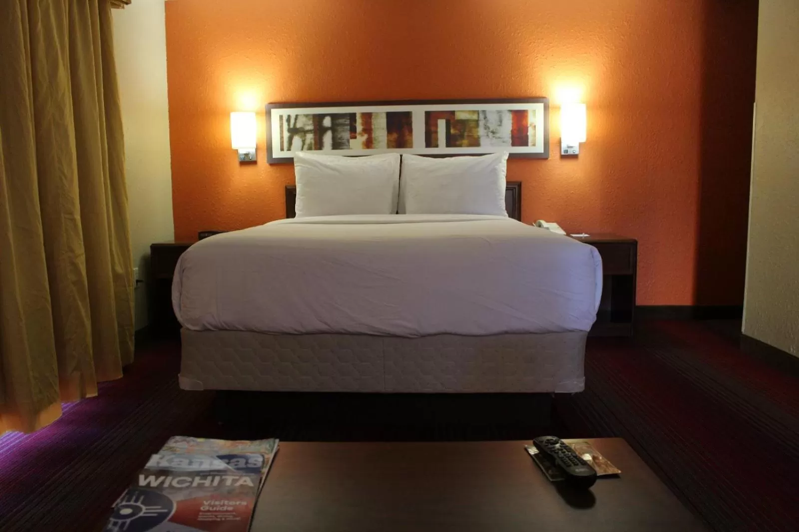 1 Queen Bed, Studio, Accessible Suite, Non-Smoking in Hawthorn Suites Wichita East