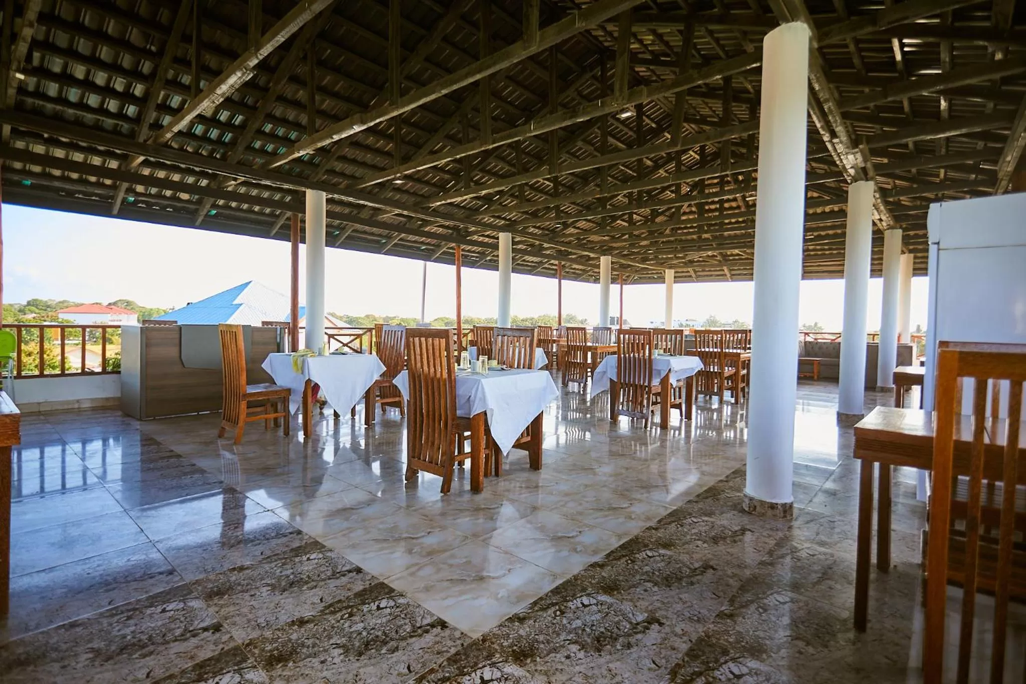 Restaurant/Places to Eat in Canary Nungwi Hotel & Free SPA