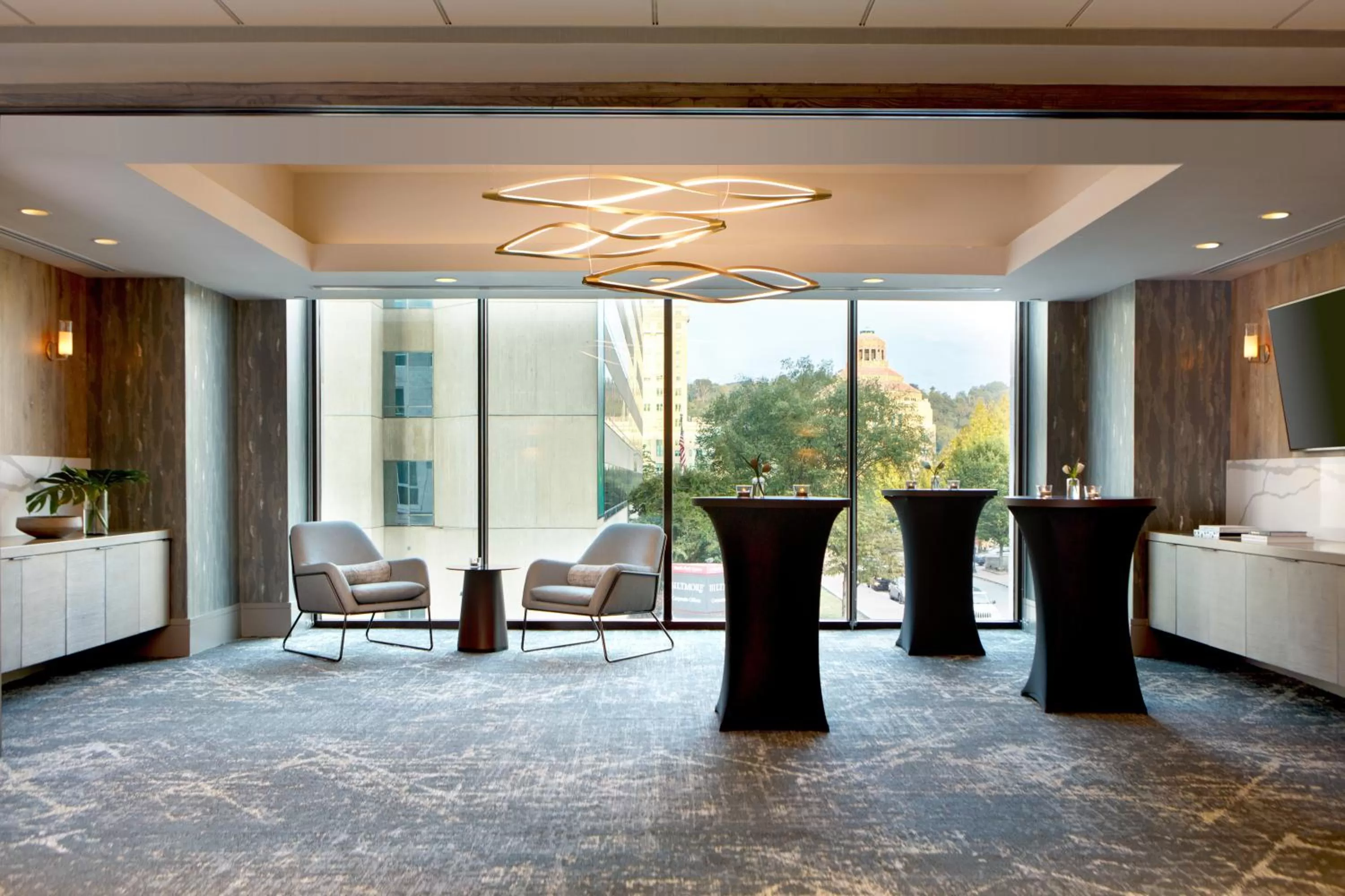 Meeting/conference room in Kimpton Hotel Arras by IHG