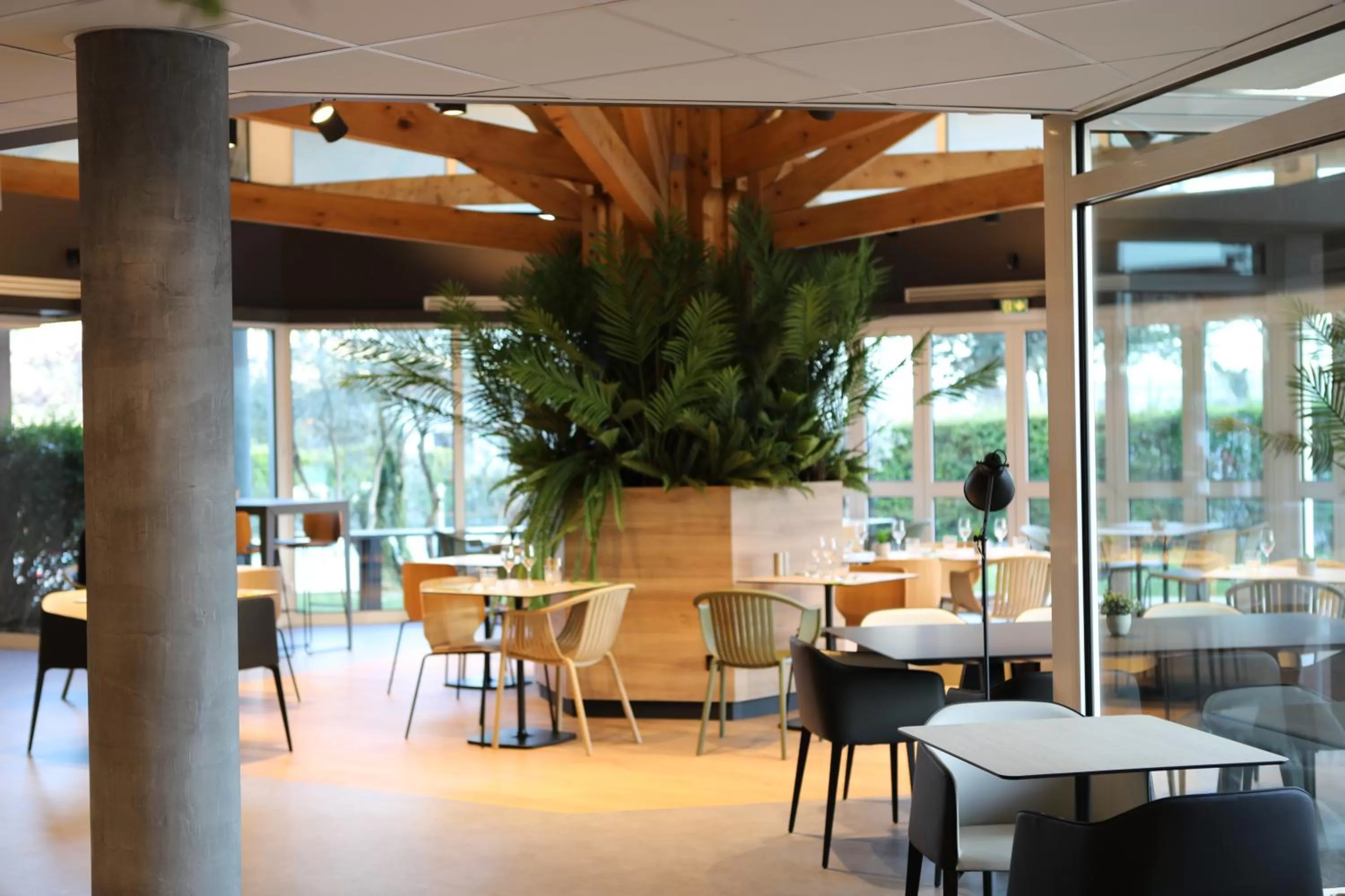 Restaurant/places to eat in ibis Aubenas