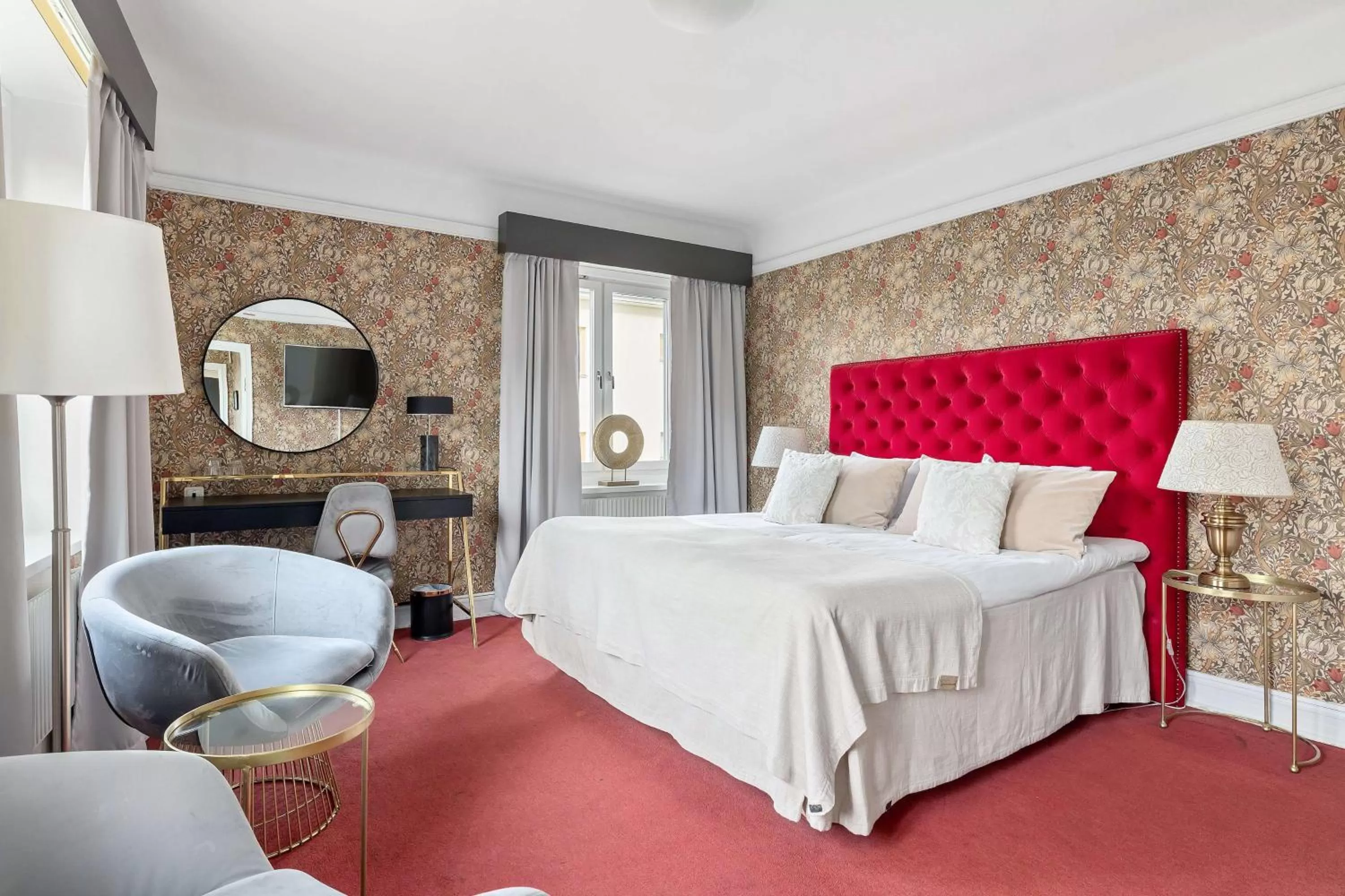 Bedroom, Bed in Centric Hotel