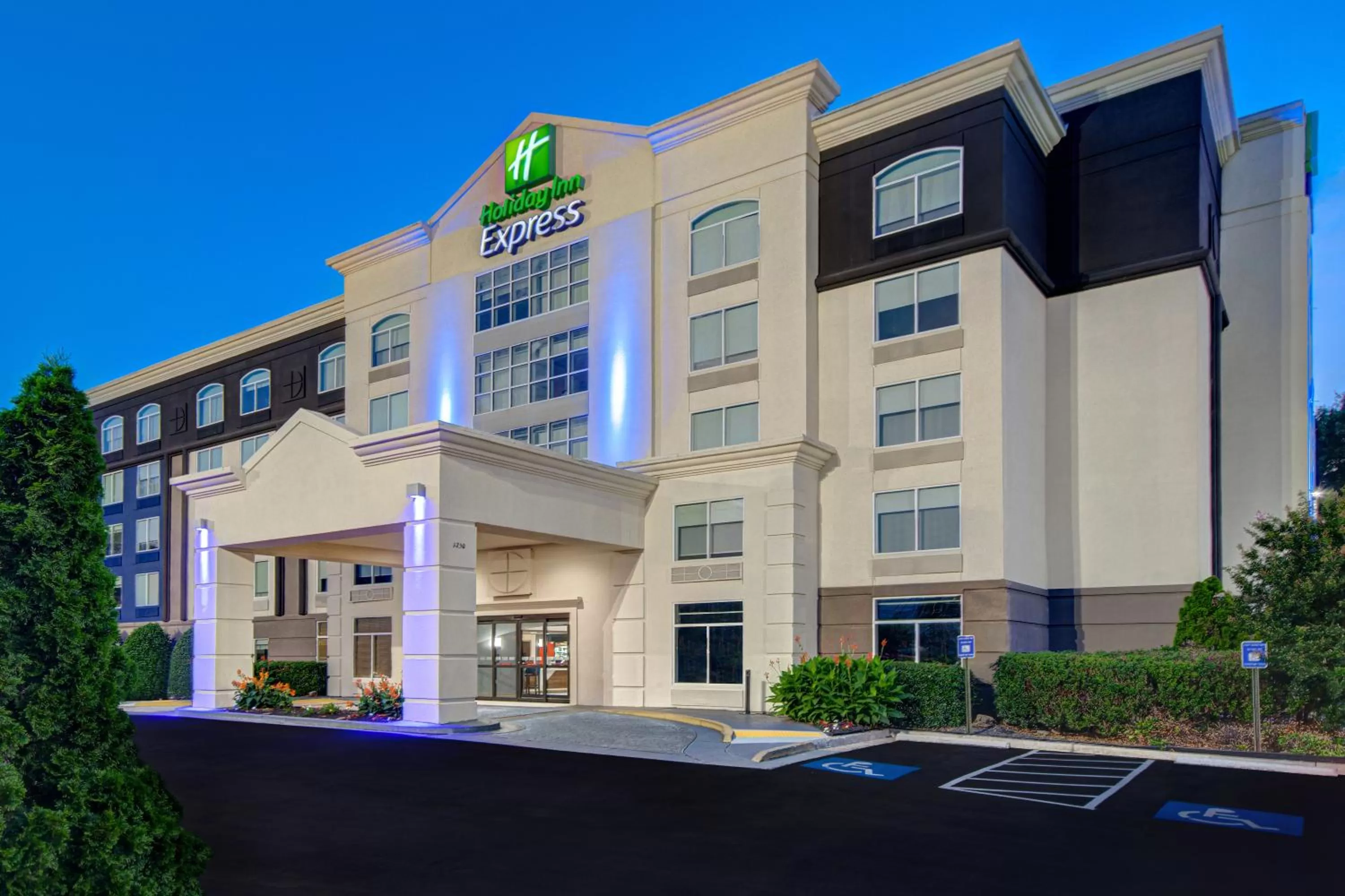 Property building in Holiday Inn Express Marietta - Atlanta Northwest by IHG