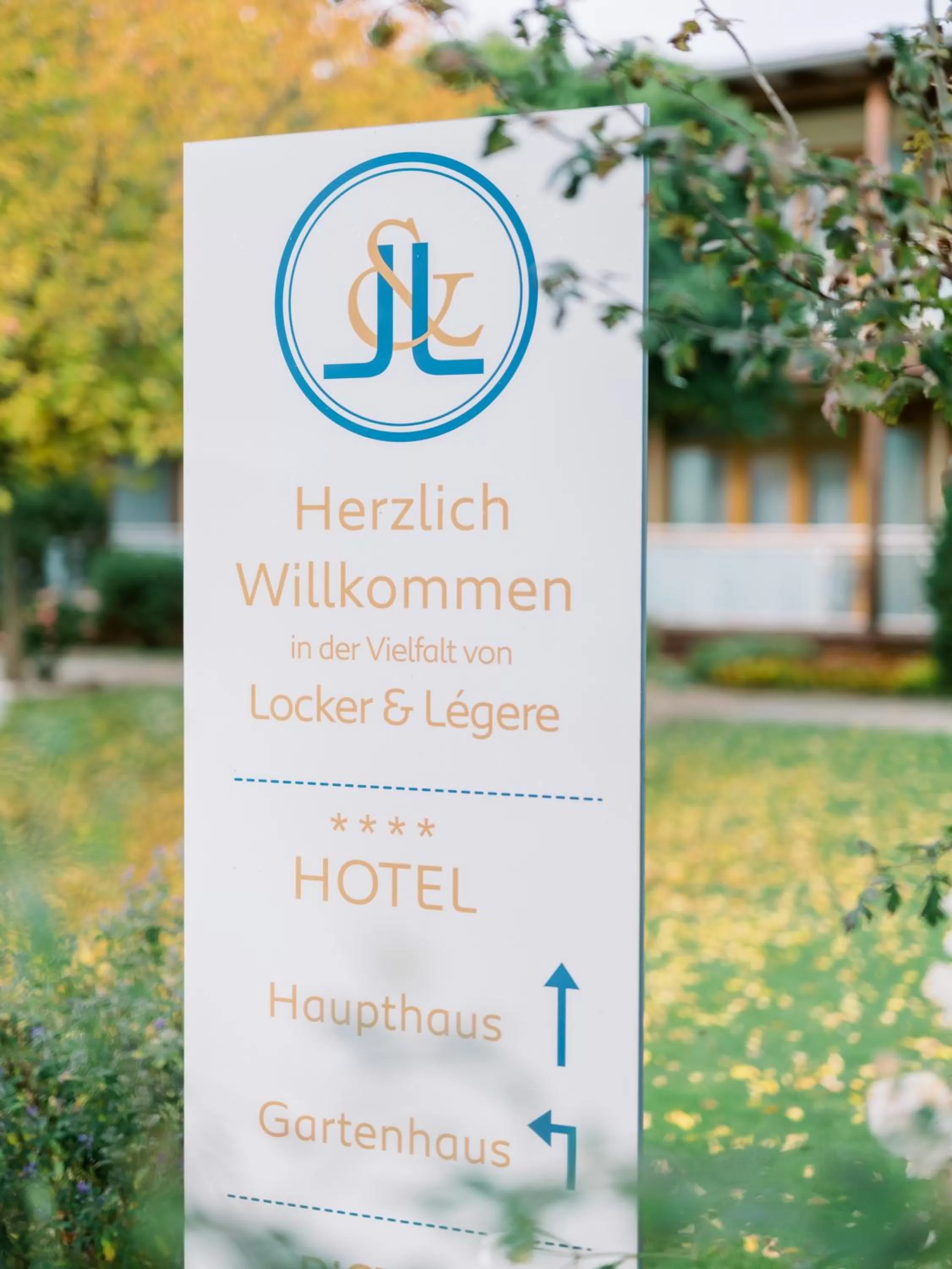 Hotel Locker & Legere